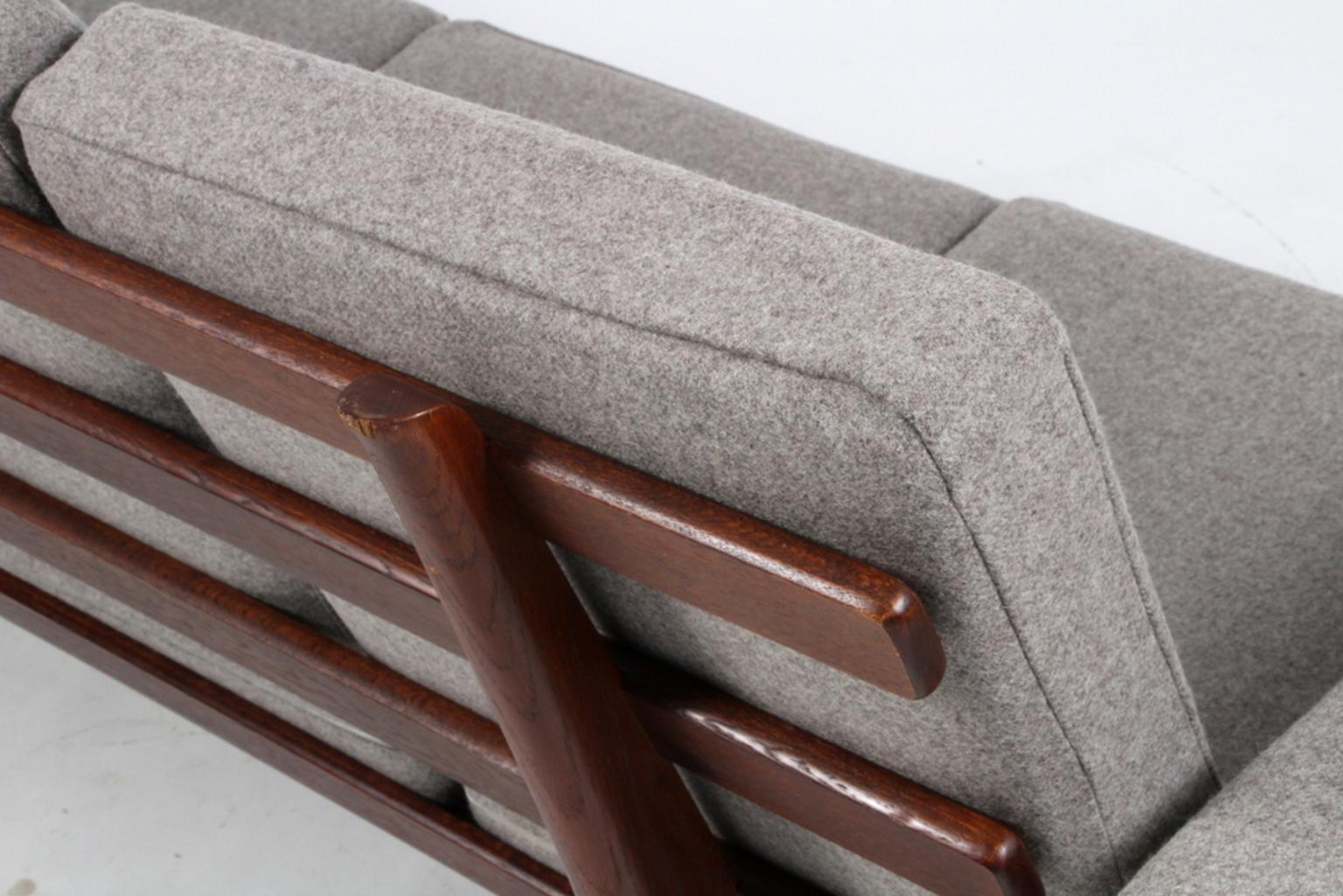 Mid-Century Modern Hans J. Wegner Four-Seat Sofa Model 236/4 Divina Wool and Smoked Oak
