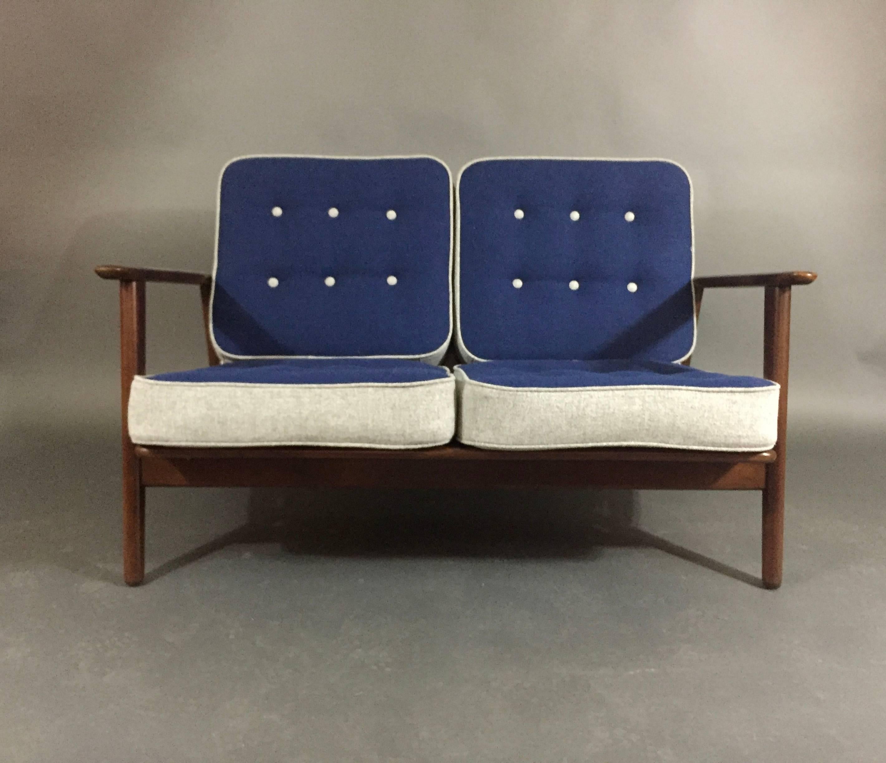 Scandinavian Modern Hans J. Wegner GE-233 Sofa, Denmark, 1952