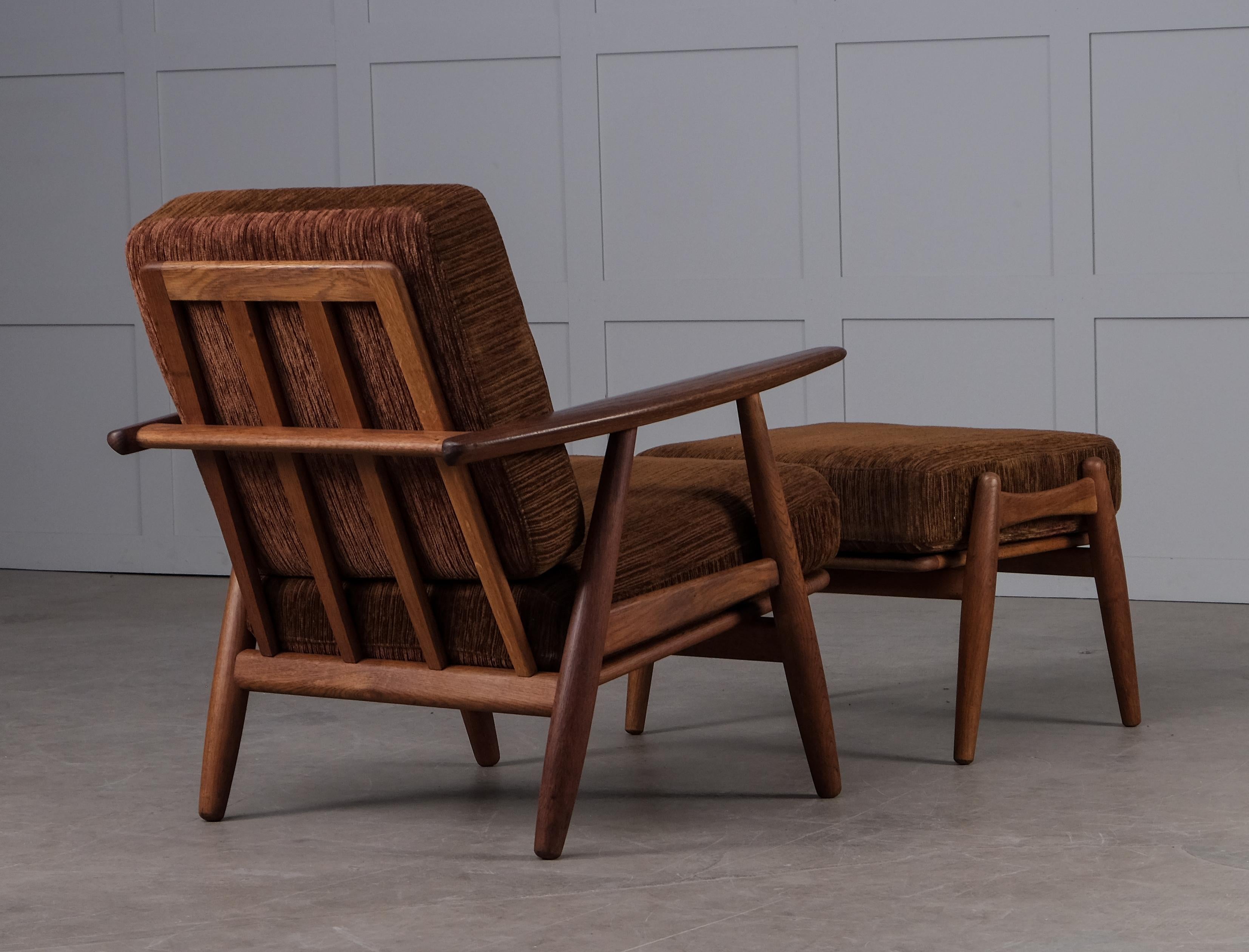 Mid-20th Century Hans J. Wegner GE 240 Oak Cigar Easy Chair with Ottoman, 1950s