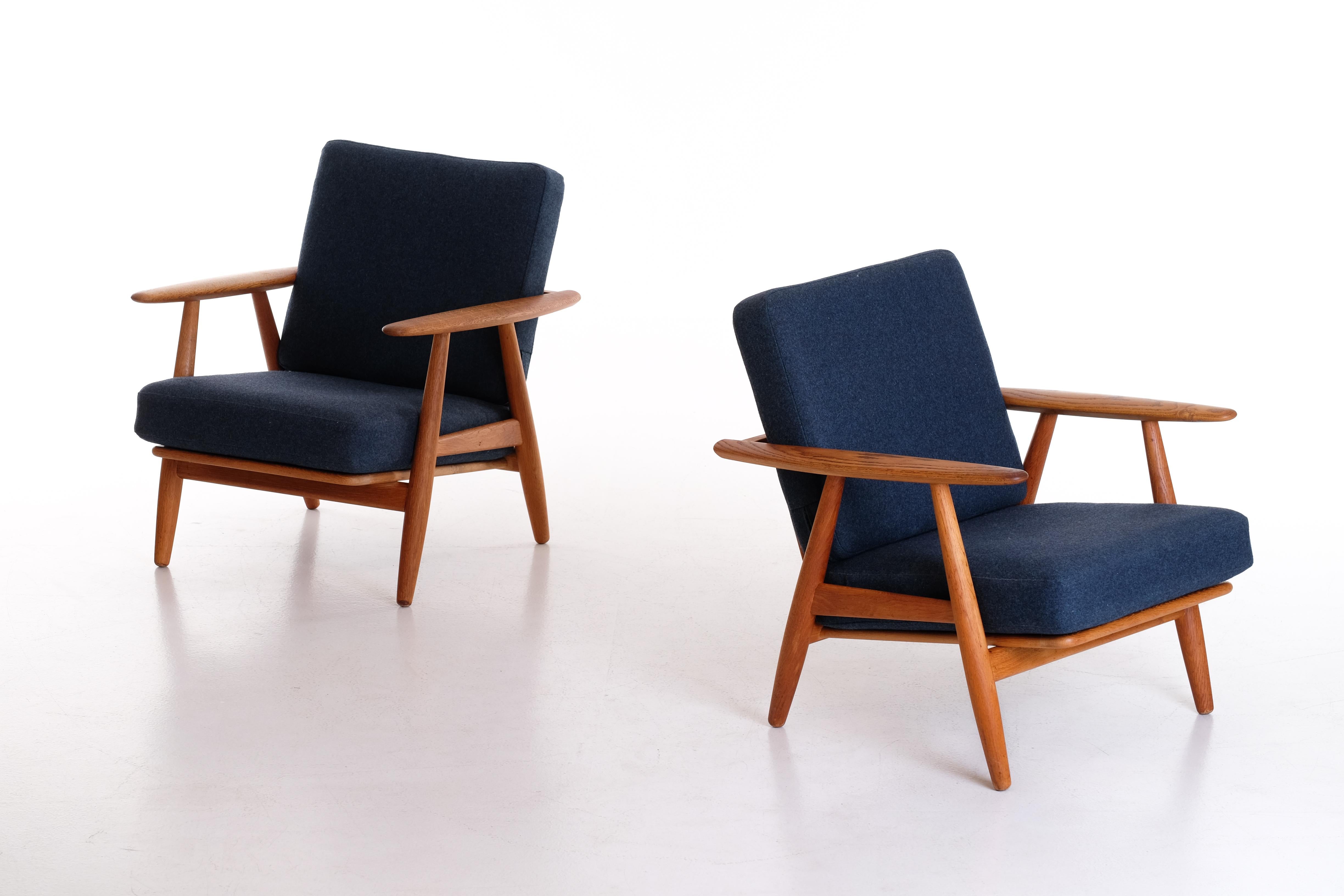 Scandinavian Modern Hans J. Wegner GE 240 Oak Cigar Easy Chairs, 1950s For Sale
