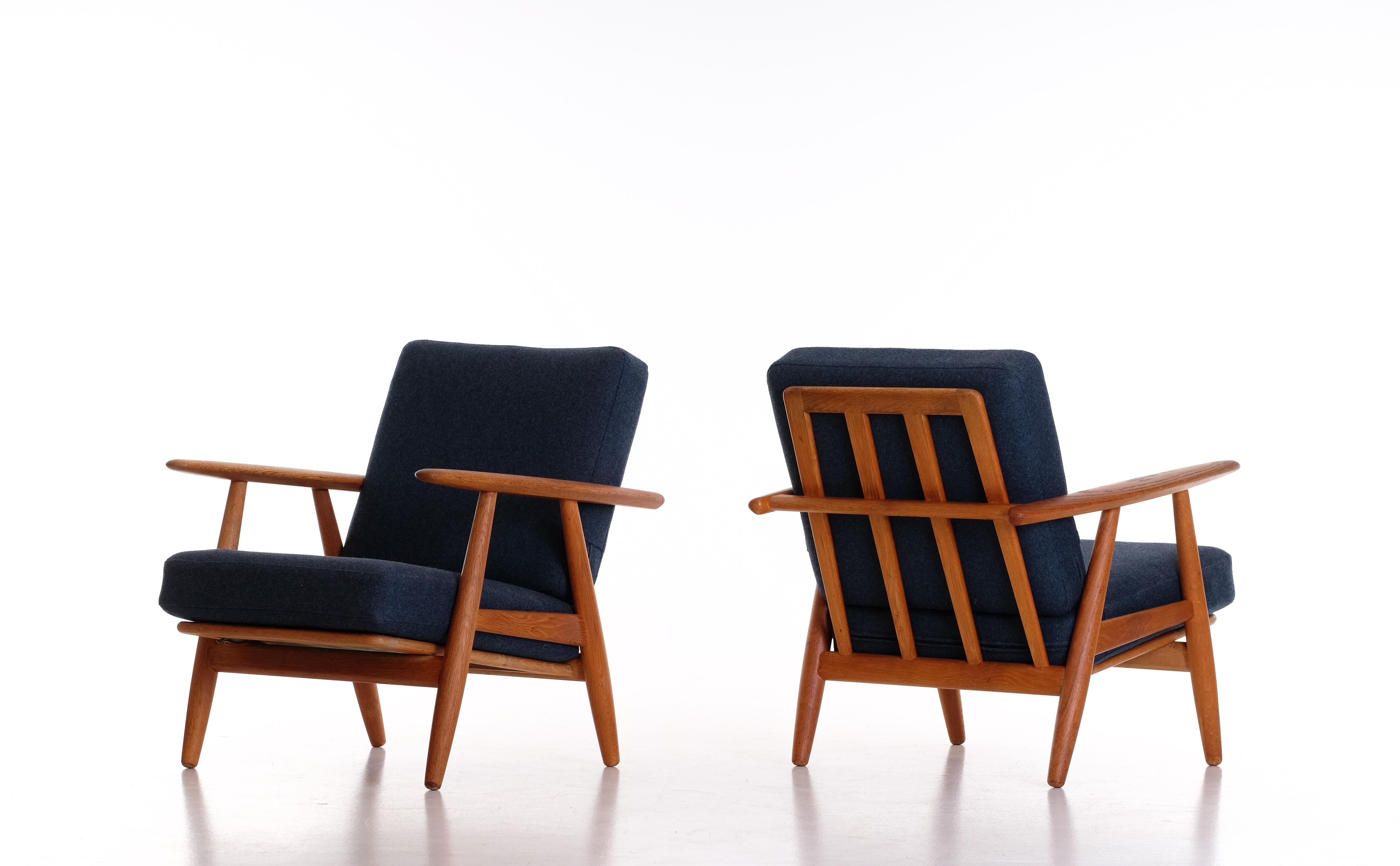 Danish Hans J. Wegner GE 240 Oak Cigar Easy Chairs, 1950s For Sale