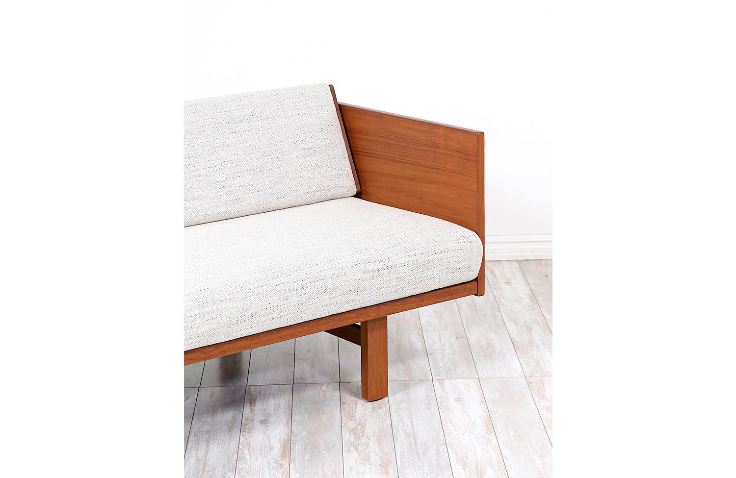 Fachmännisch restauriert - Hans J. Wegner GE-259 Verstellbares Tagesbett-Sofa für Getama im Angebot 5
