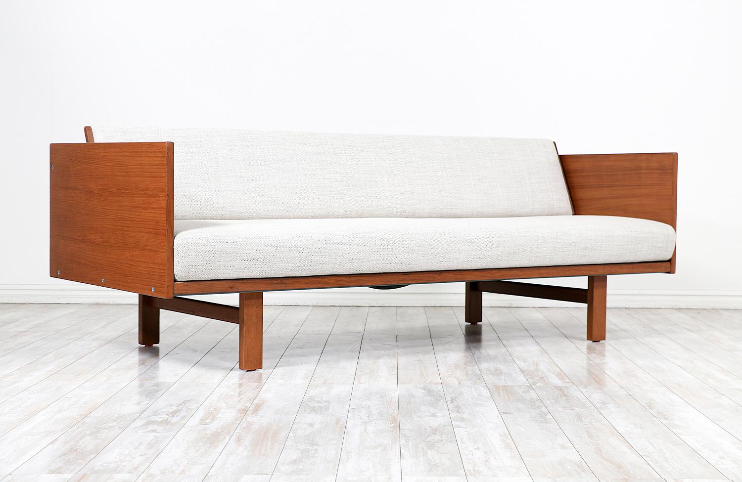 Fachmännisch restauriert - Hans J. Wegner GE-259 Verstellbares Tagesbett-Sofa für Getama im Angebot 8
