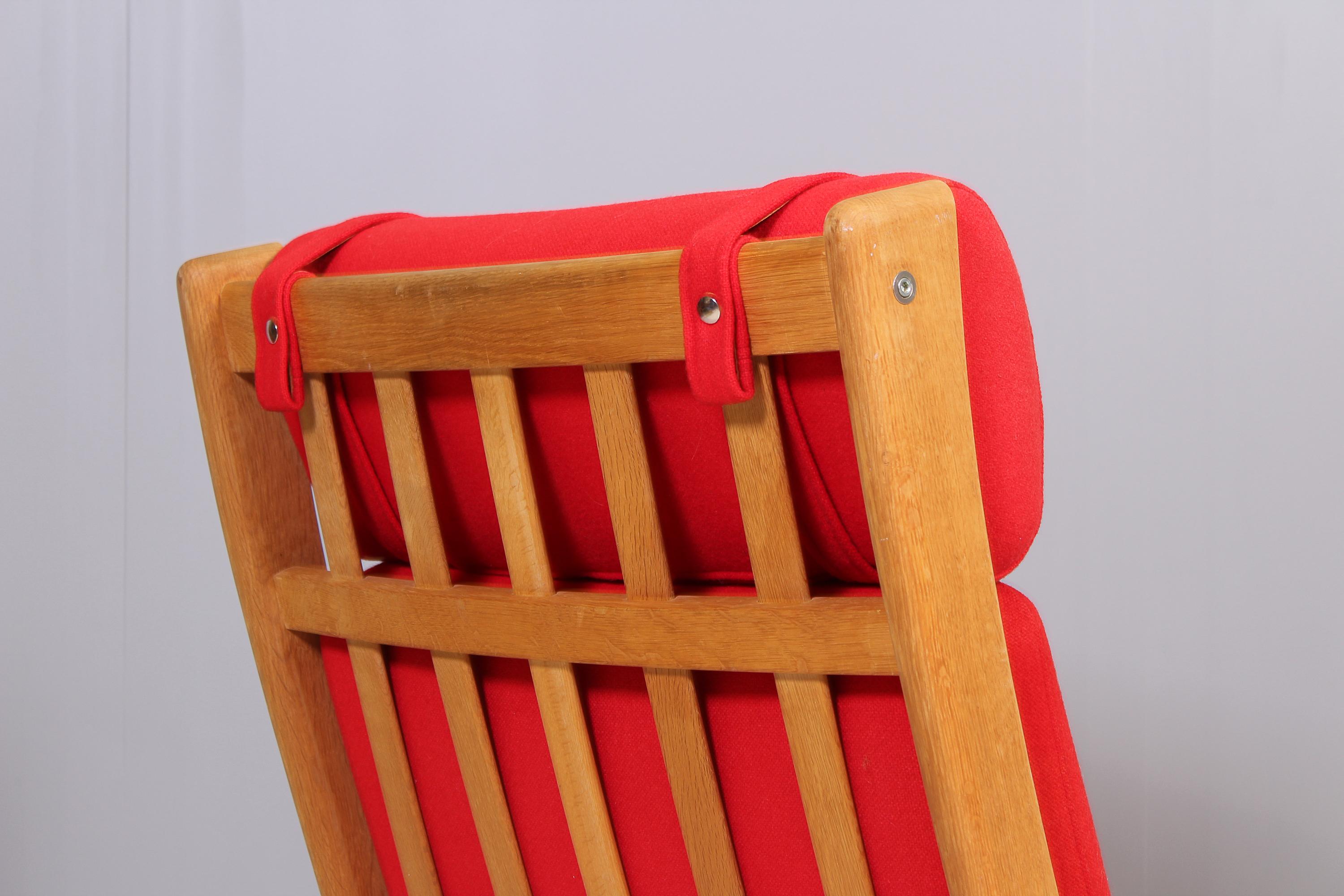Hans J Wegner GE-265A Oak Lounge Chair by GETAMA, 1960s  3