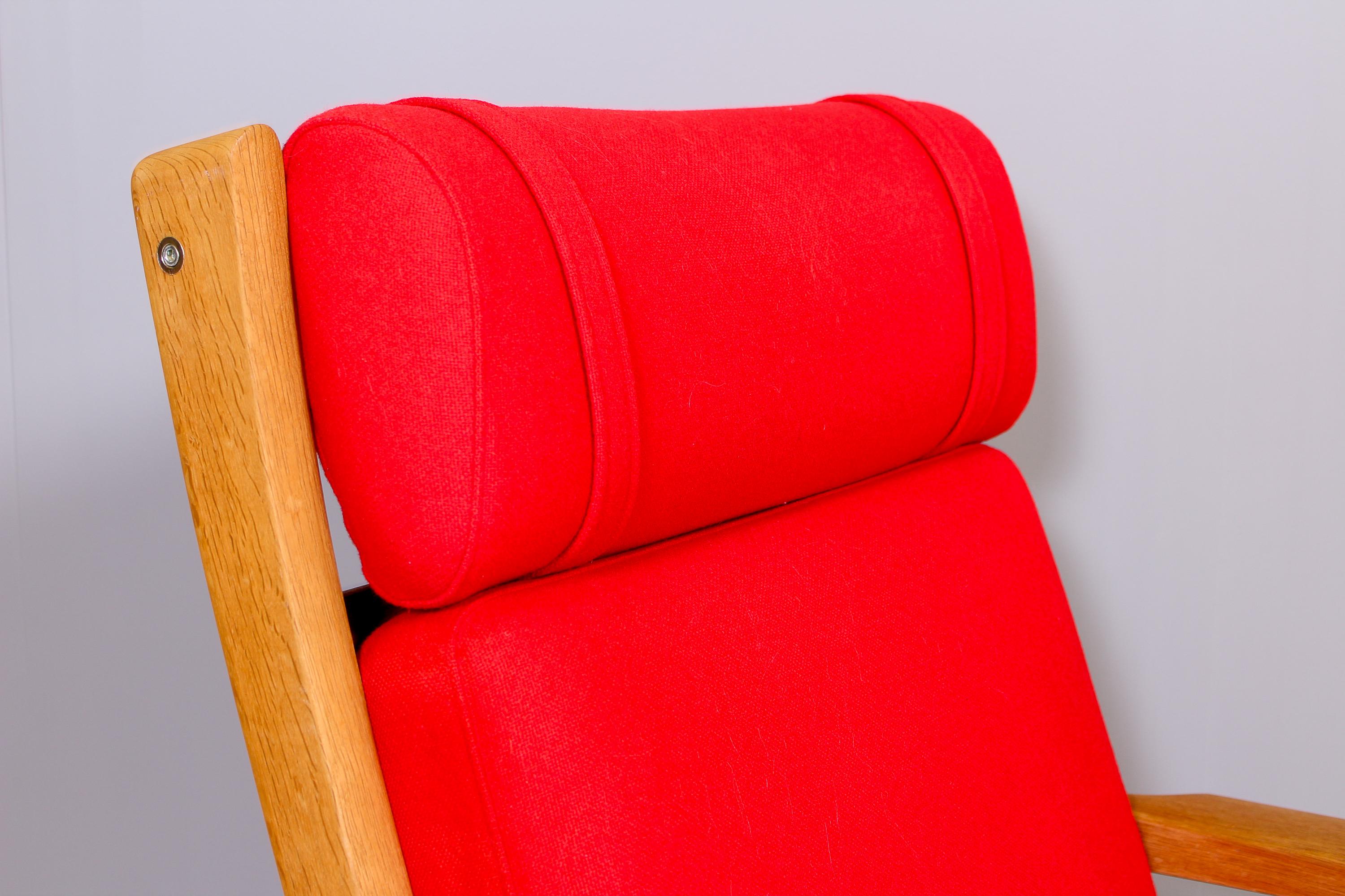 Hans J Wegner GE-265A Oak Lounge Chair by GETAMA, 1960s  2