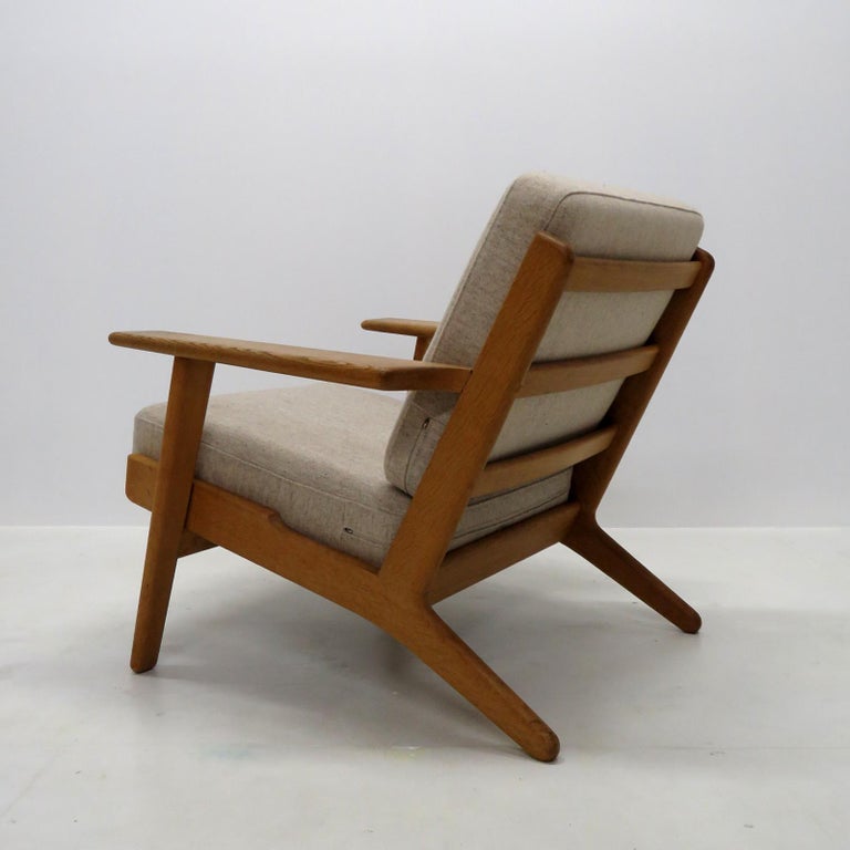 Mid-20th Century Hans J. Wegner GE 290 Lounge Chair, 1950 For Sale