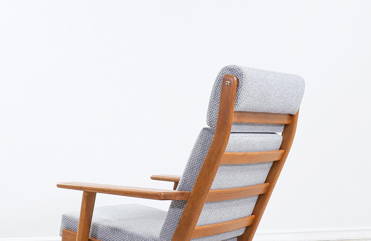Fabric Hans J. Wegner GE-290 Oak Lounge Chair with Ottoman for GETAMA