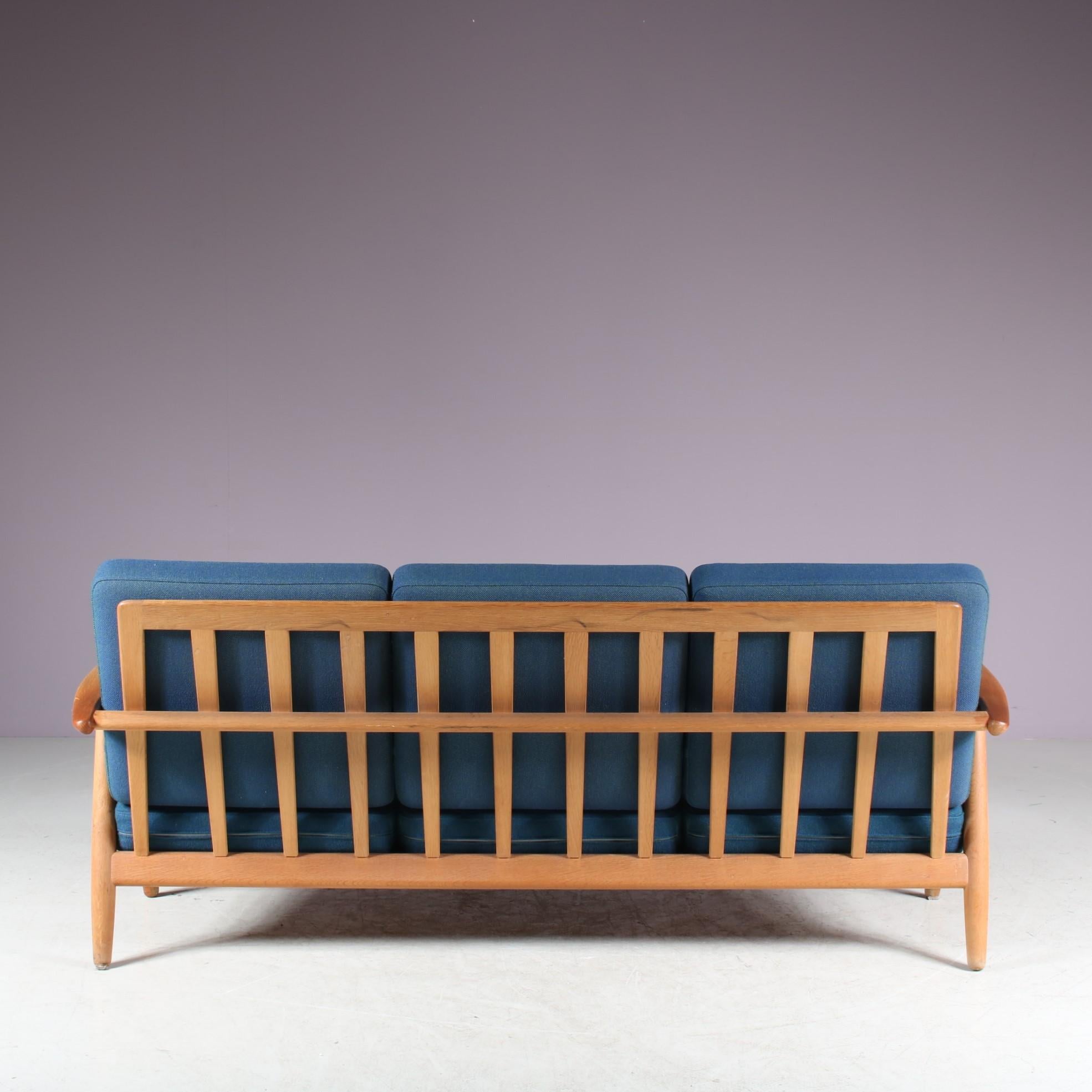 Hans J. Wegner Sofá Cigarro 