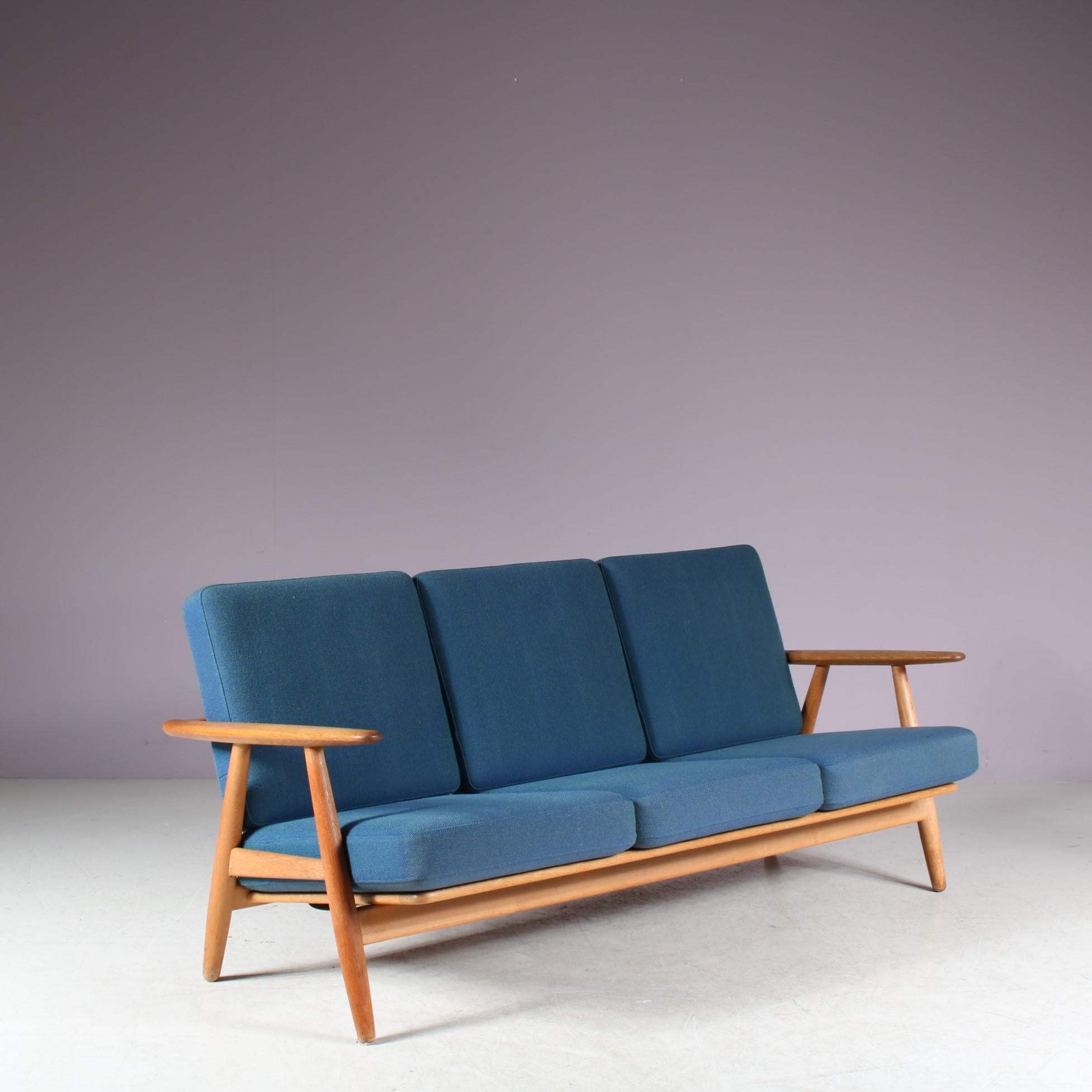 Hans J. Wegner Sofá Cigarro 