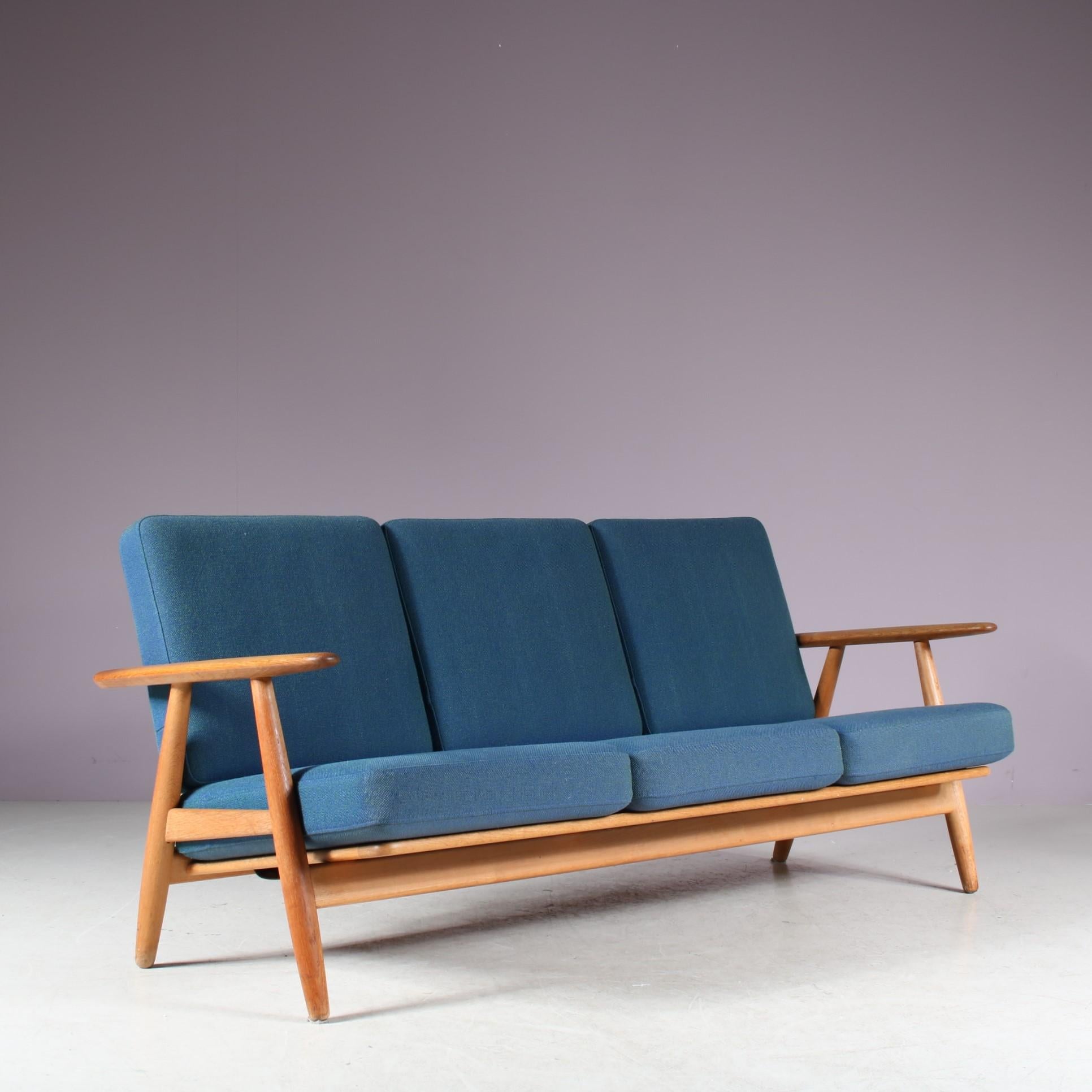 Hans J. Wegner Sofá Cigarro 