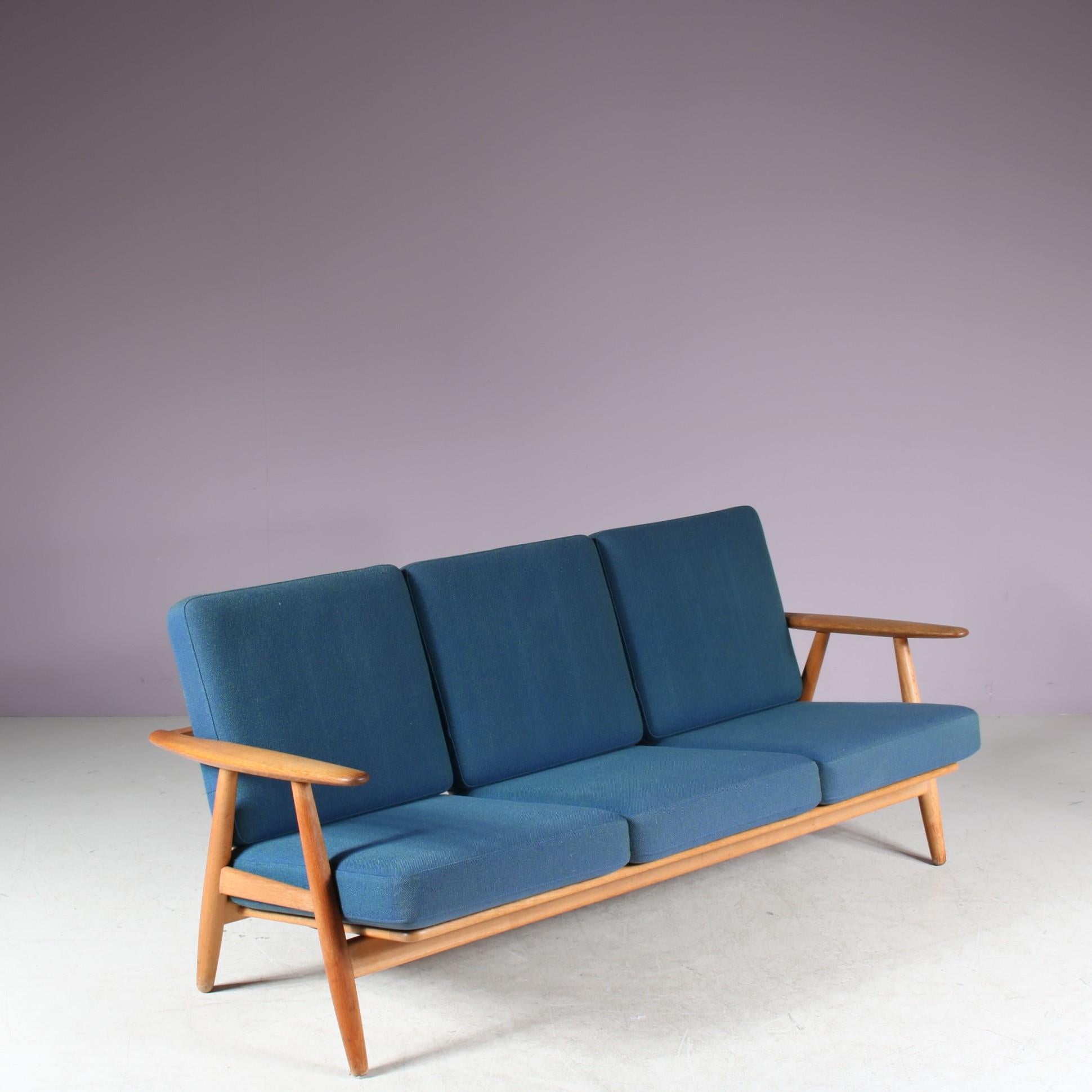 Hans J. Wegner Sofá Cigarro 