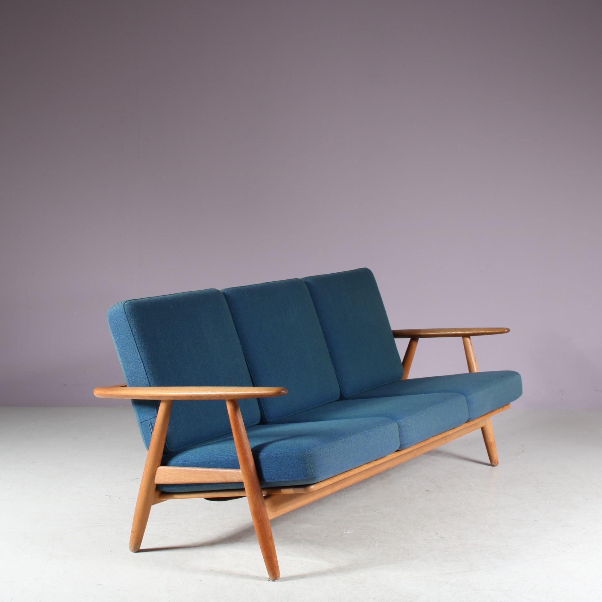 Hans J. Wegner Sofá Cigarro 