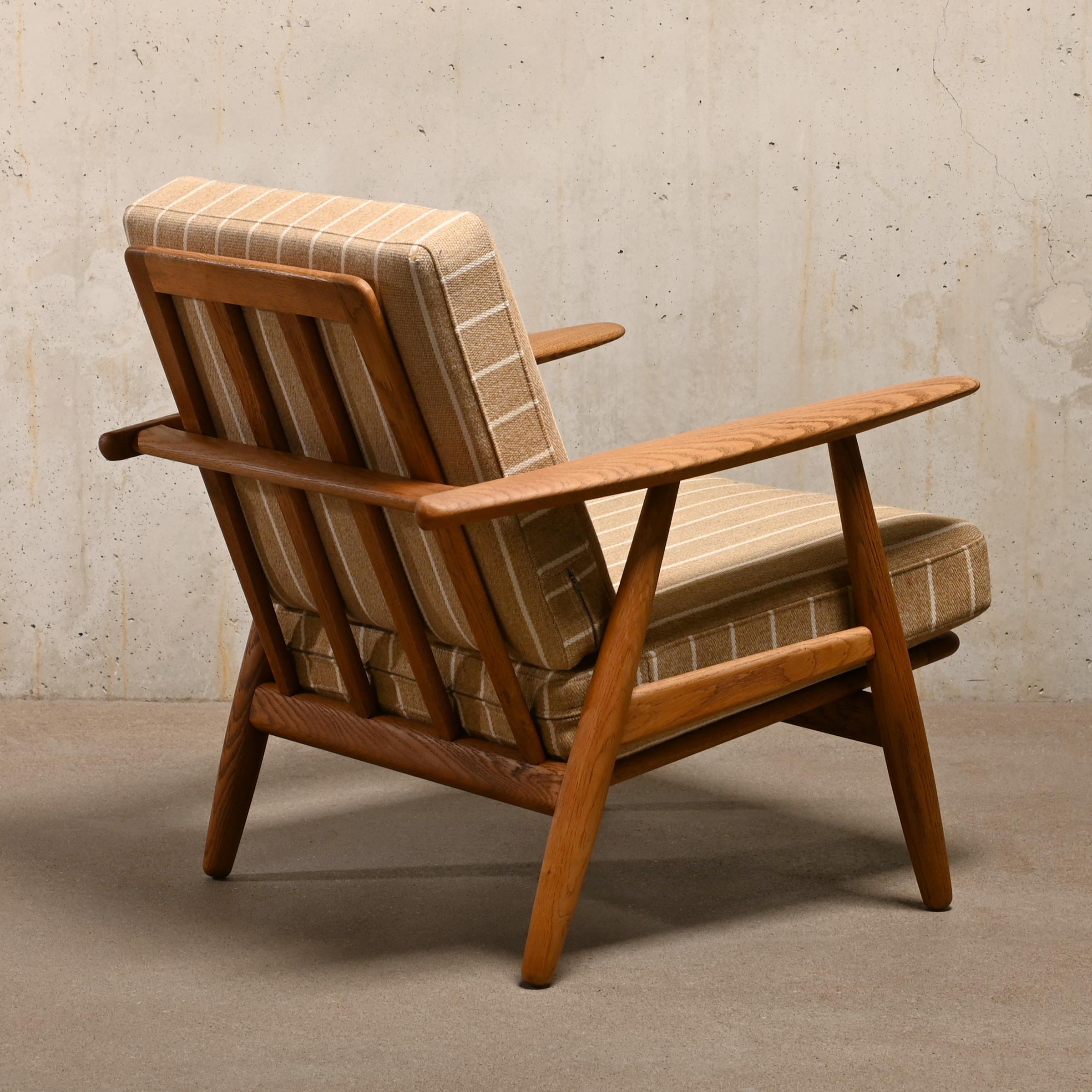Scandinavian Modern Hans J. Wegner GE240 'Sigar' Lounge Chair in Oak for GETAMA