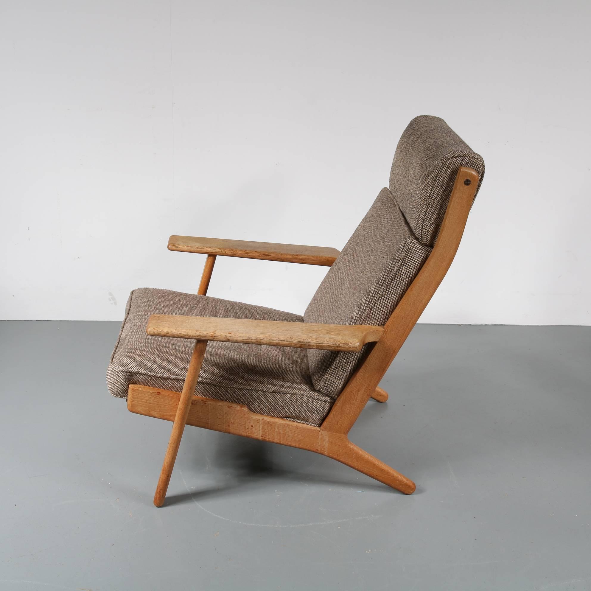20th Century Hans J. Wegner Ge290 Lounge Chair, Denmark, 1950