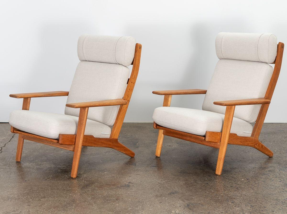 Scandinavian Modern Hans J. Wegner GE290A White Oak Lounge Chairs