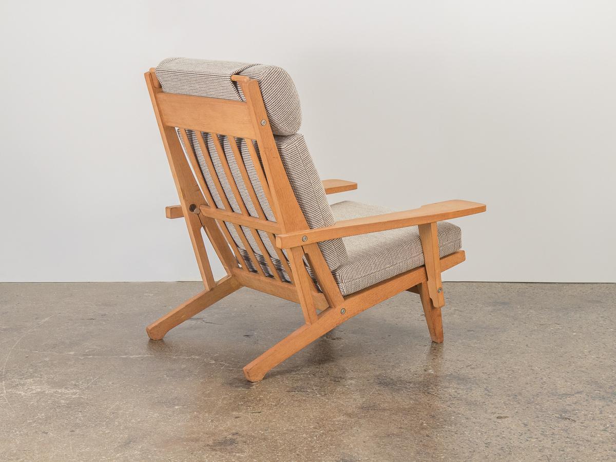 Danish Hans J. Wegner GE375 Oak Lounge Chair