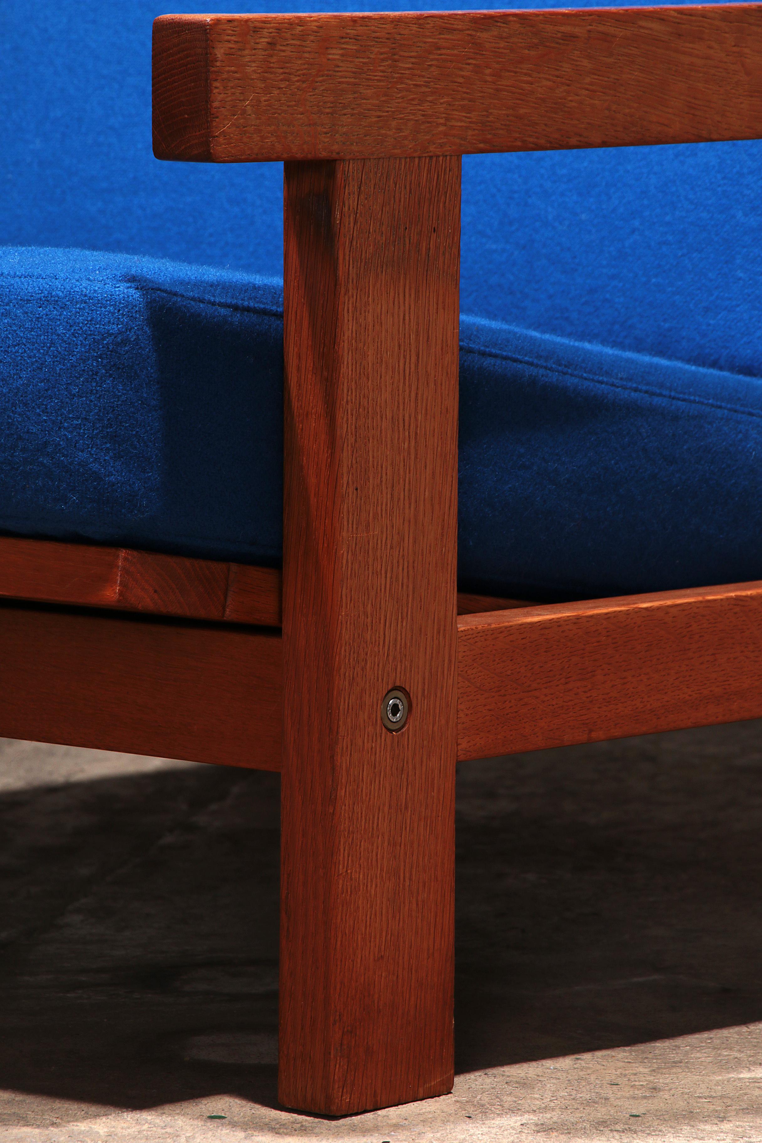 Hans J Wegner GE421 Getama Oak Relax Armchair with Adjustable Backrest For Sale 4