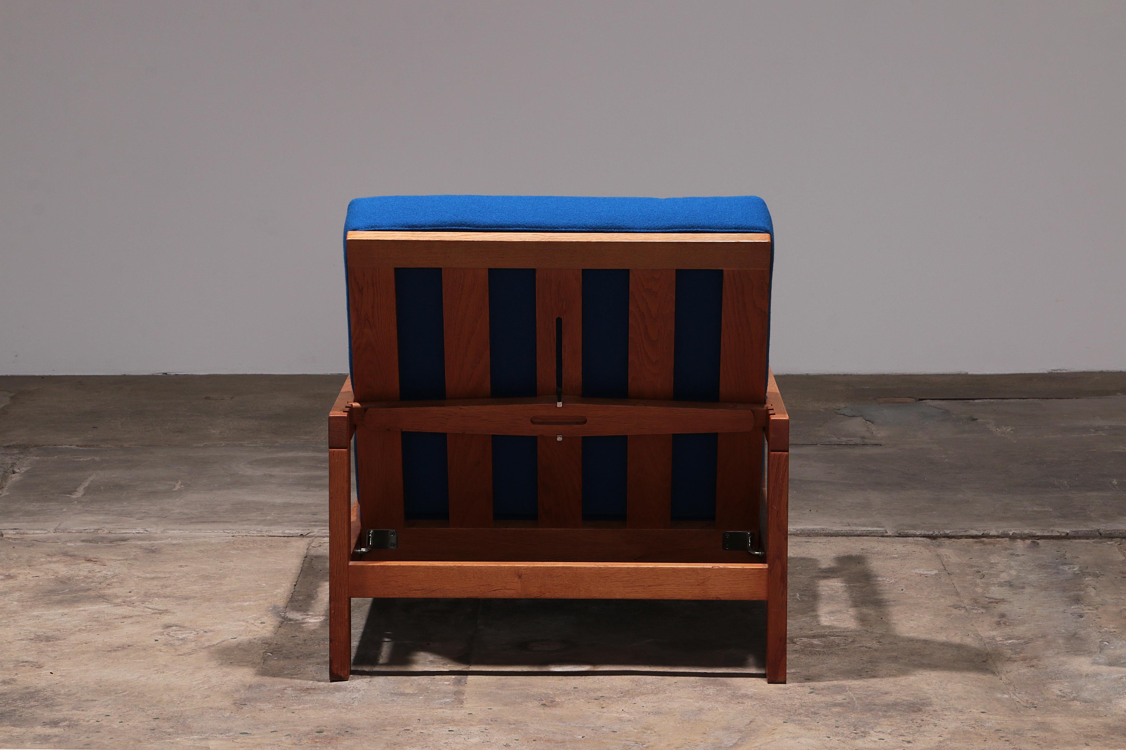 Fabric Hans J Wegner GE421 Getama Oak Relax Armchair with Adjustable Backrest For Sale