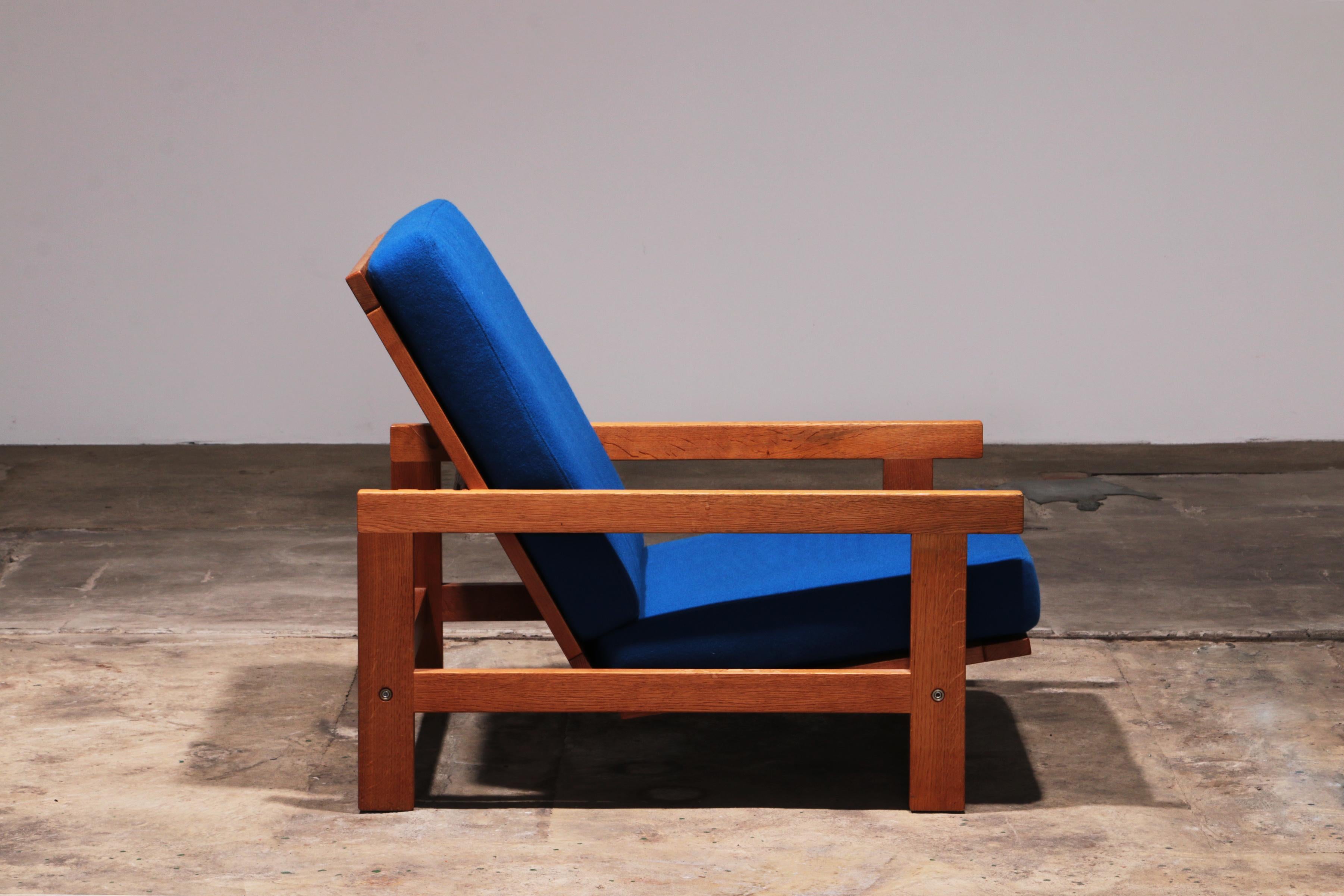 Hans J Wegner GE421 Getama Oak Relax Armchair with Adjustable Backrest For Sale 1