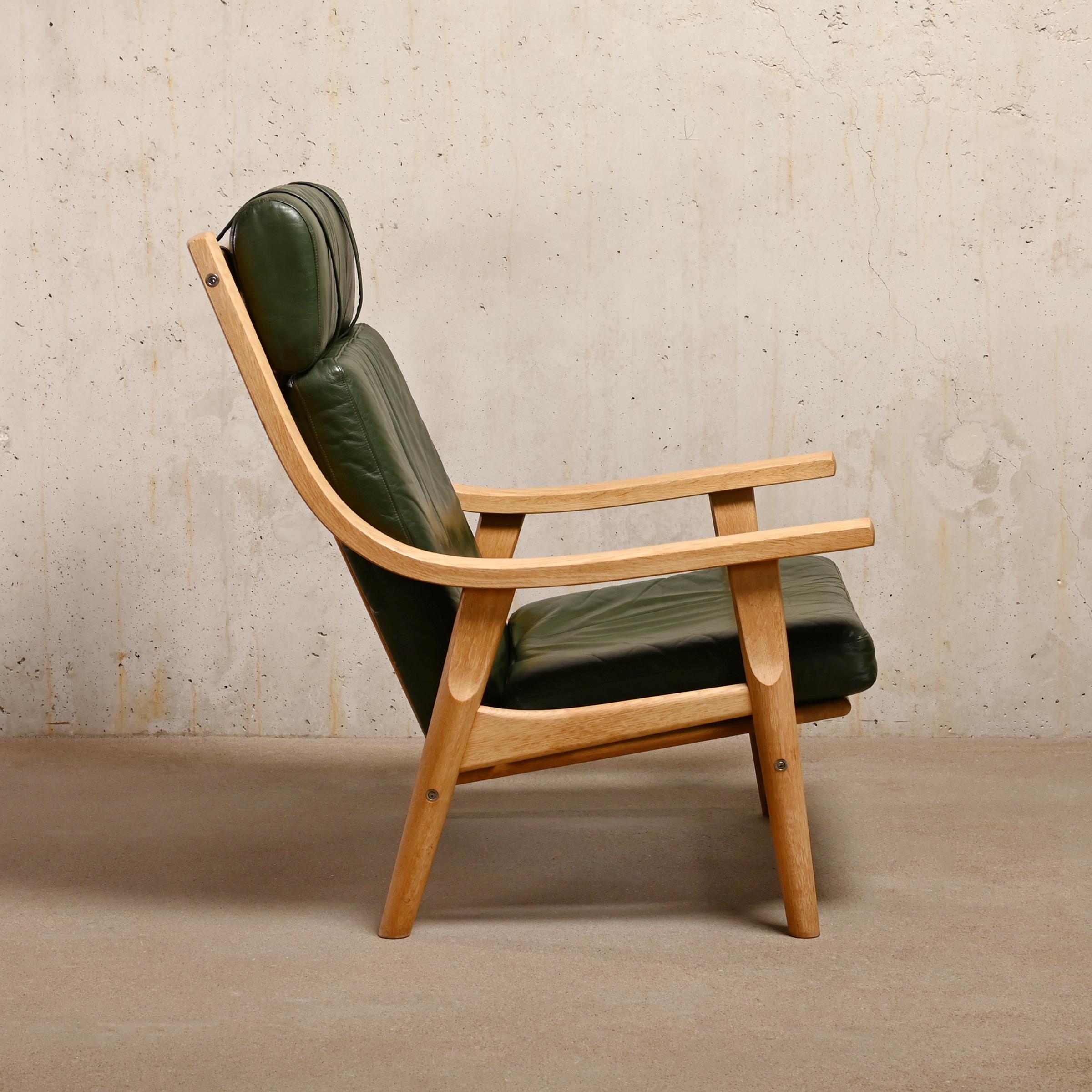 Danish Hans J. Wegner GE530 Lounge Chair and Ottoman in Oak and Green Leather, GETAMA