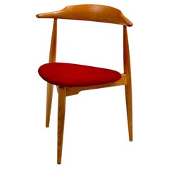 Hans J. Wegner Heart Chair