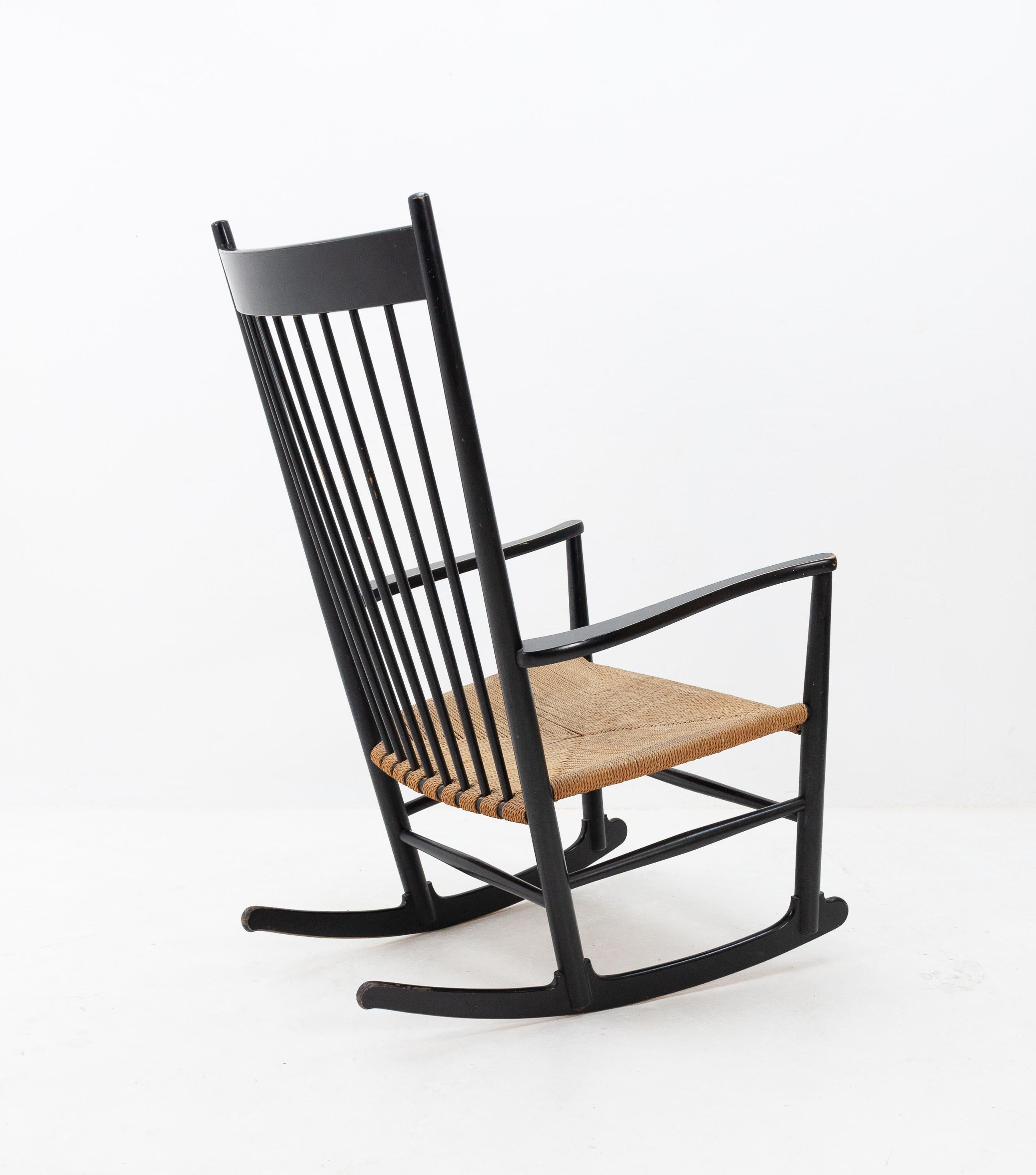 Hans J. Wegner J16 Rocking Chair 6