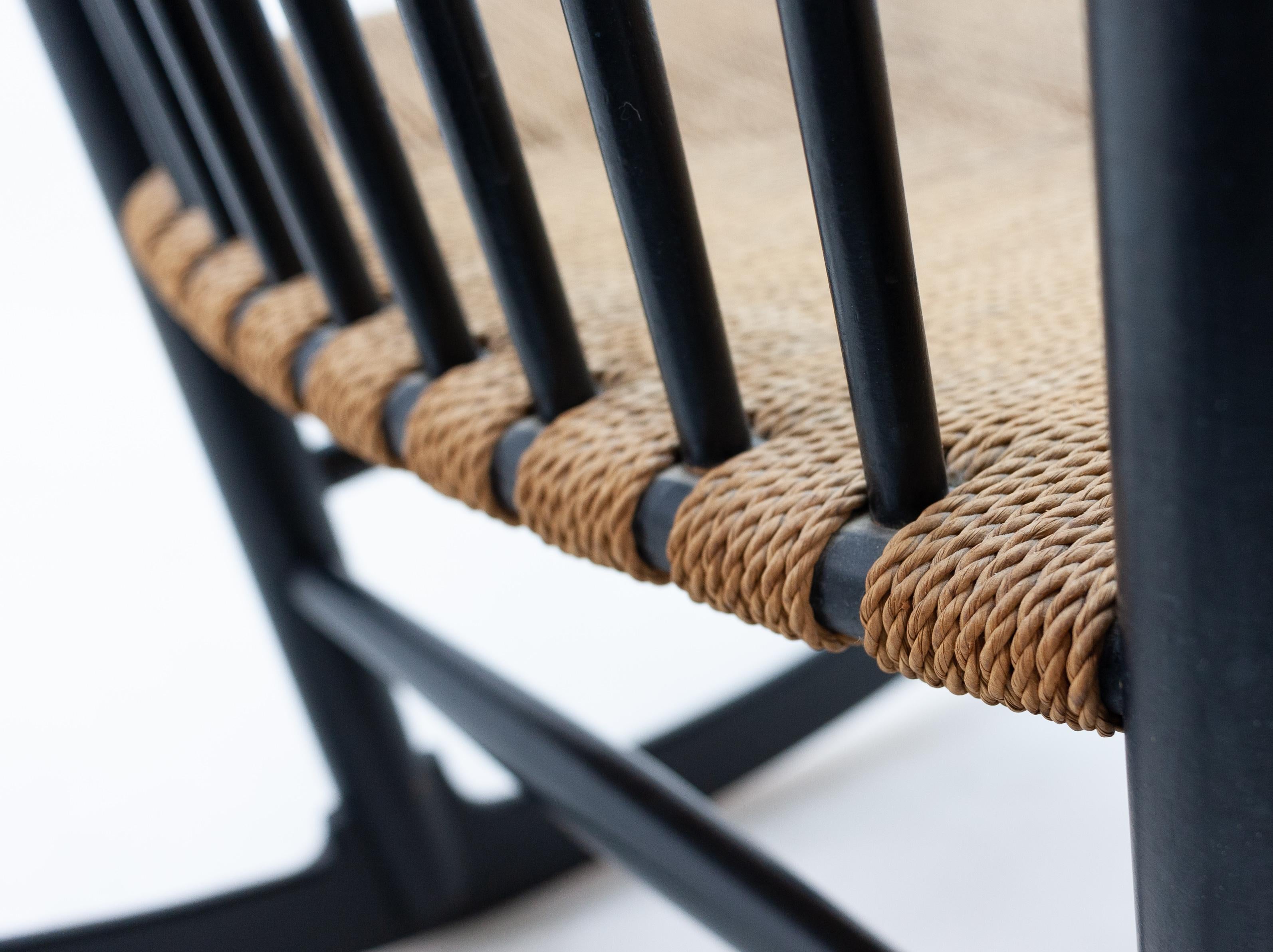 Hans J. Wegner J16 Rocking Chair 3