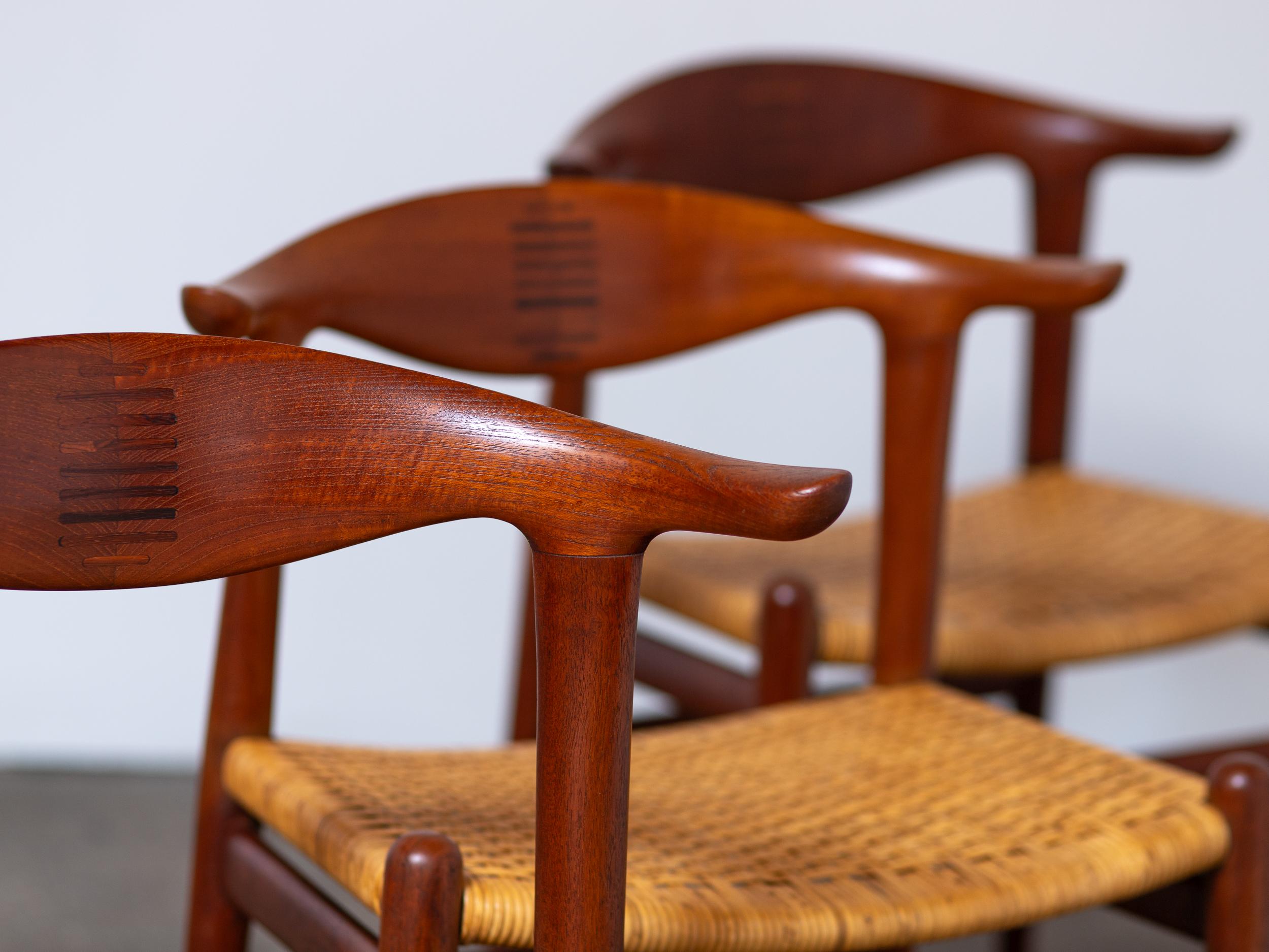 Hans J. Wegner JH-505 Sedie in teak e canna - Set di sei sedie In condizioni buone in vendita a Brooklyn, NY