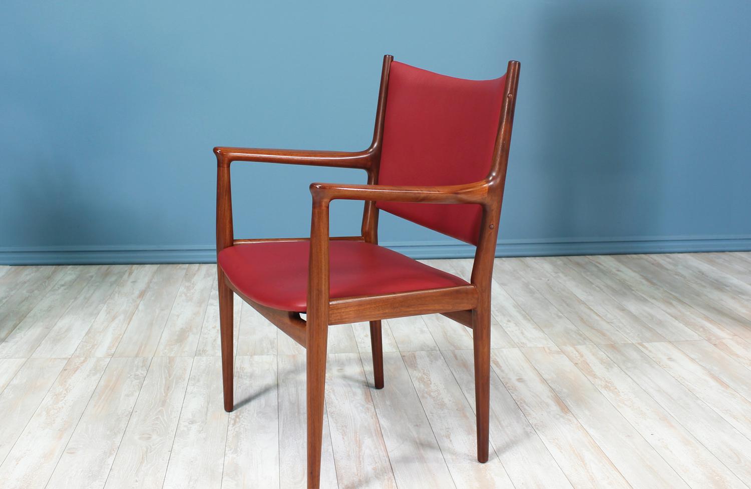 Leather Hans J. Wegner JH-509 Walnut Arm Chairs for Johannes Hansen