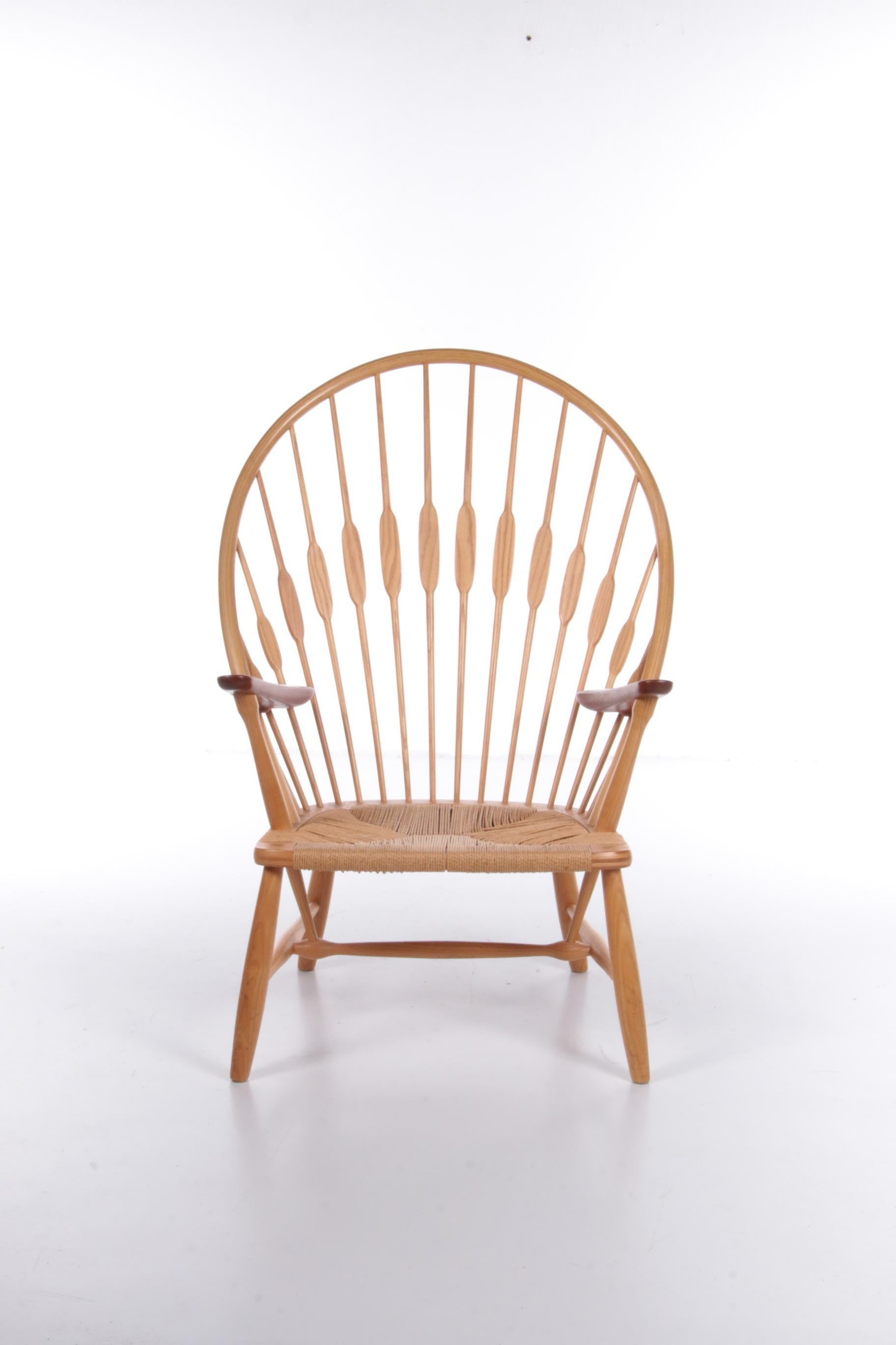 Hans J. Wegner JH-550 Pfauenstuhl für Johannes Hansen, Dänemark, 1960 (Dänisch) im Angebot