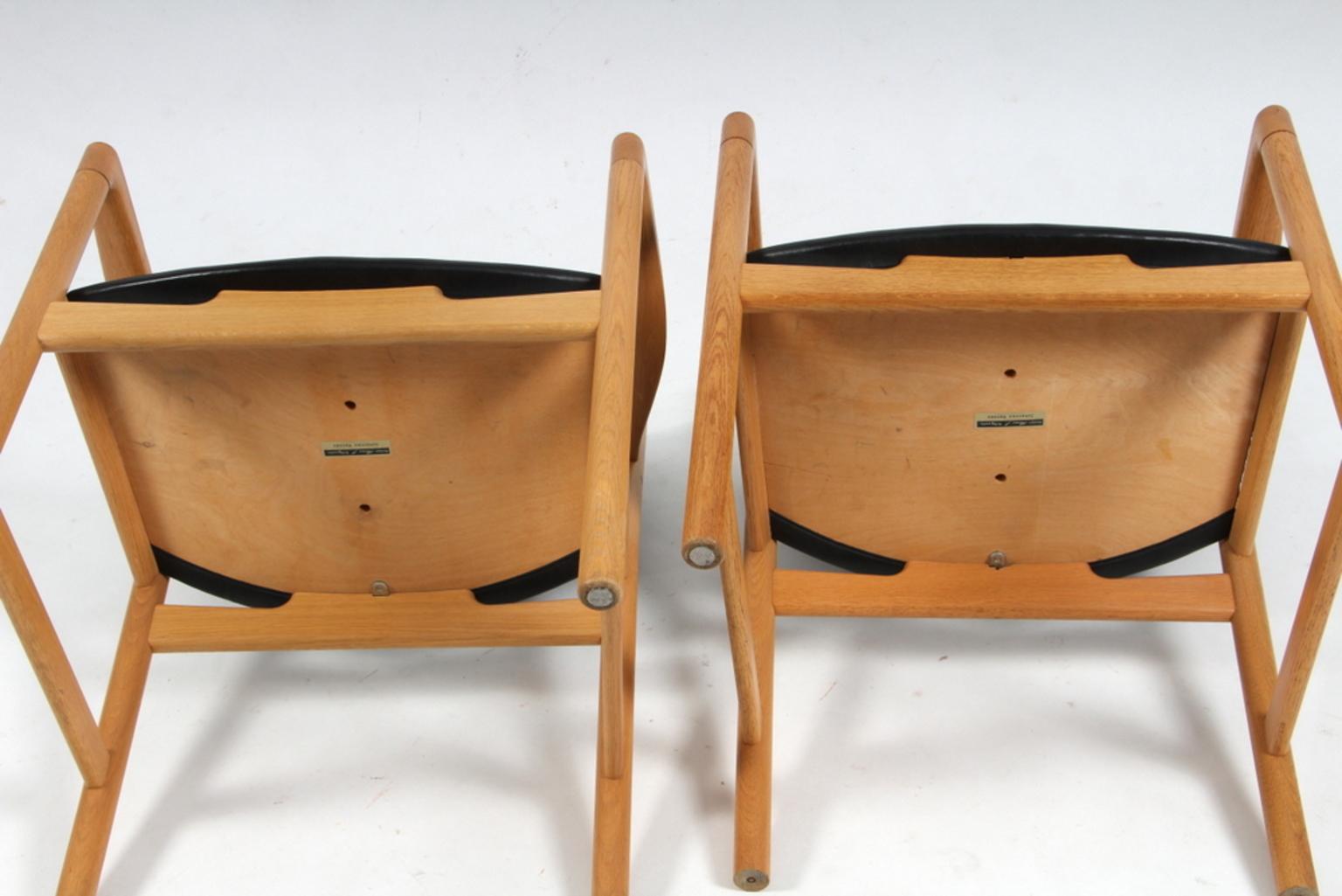 Hans J. Wegner Lounge / Armchair Model JH 872, Oak and Leather, Johannes Hansen (Mitte des 20. Jahrhunderts)