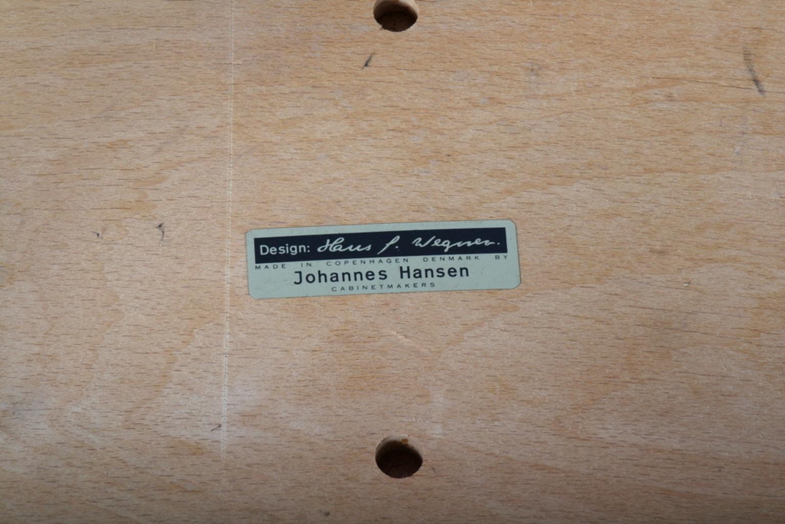 Hans J. Wegner Lounge / Armchair Model JH 872, Oak and Leather, Johannes Hansen (Leder)