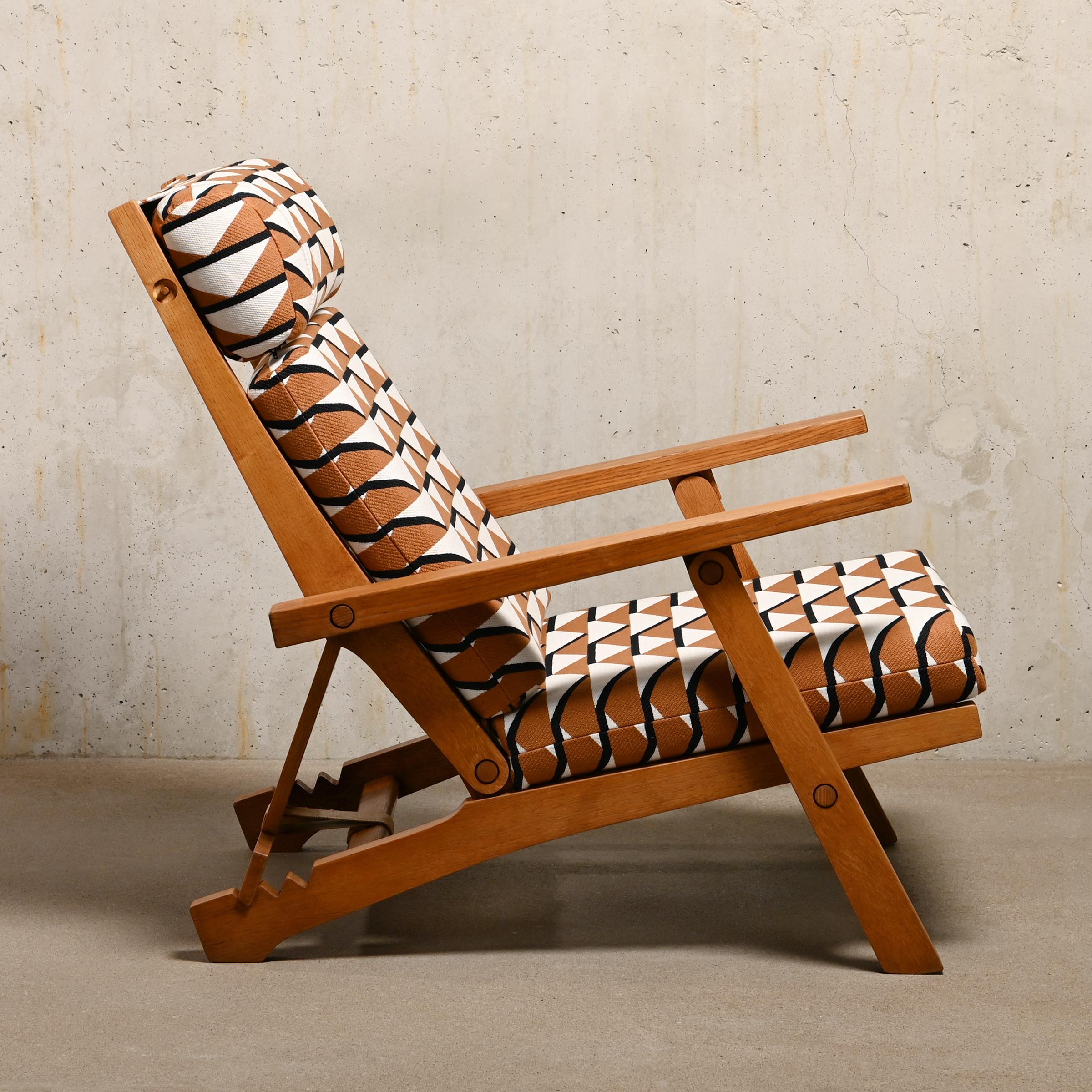 Hans J. Wegner Lounge Chair AP 72 in Oak and Pierre Frey fabric for AP Stolen 2