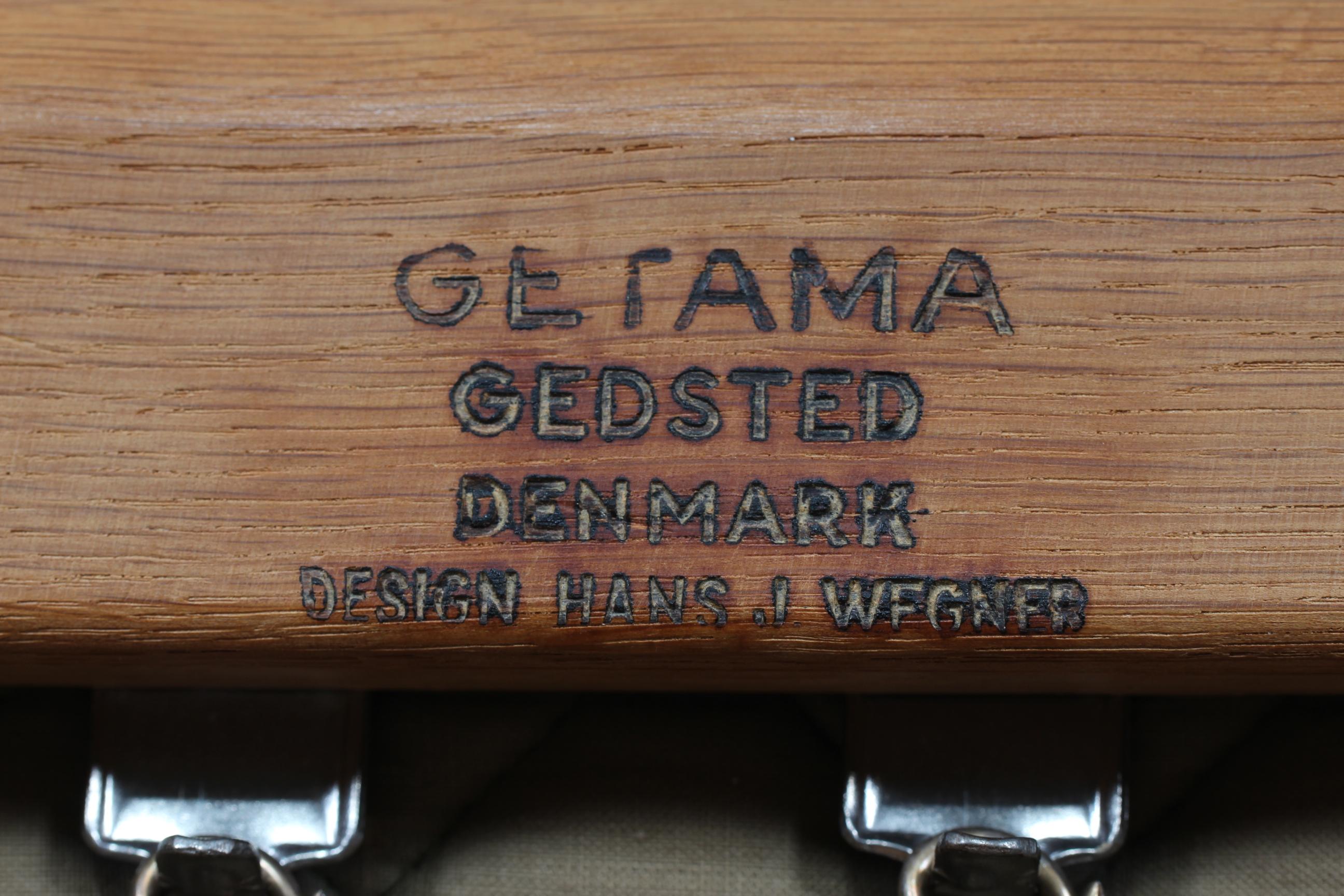 Hans J. Wegner Lounge Chair GE 290 of Oak and Green Wool by GETAMA, 1970s 4