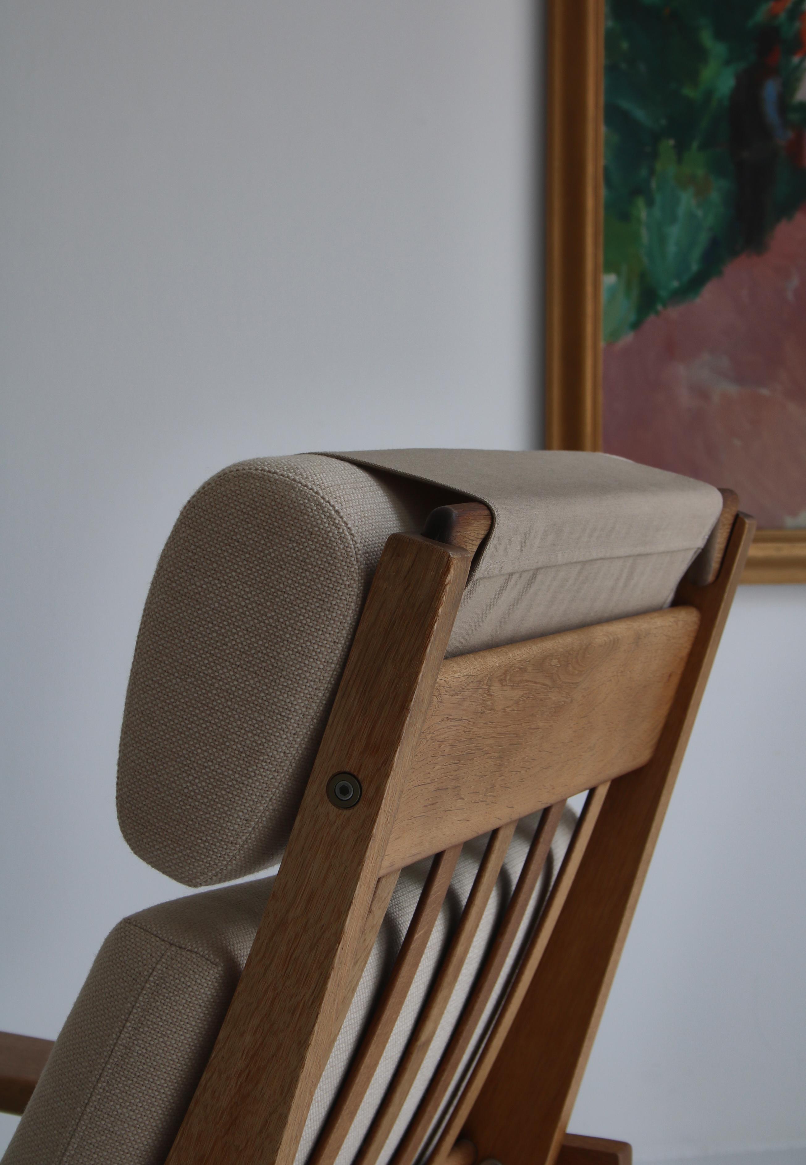 Danish Hans J. Wegner Lounge Chair 