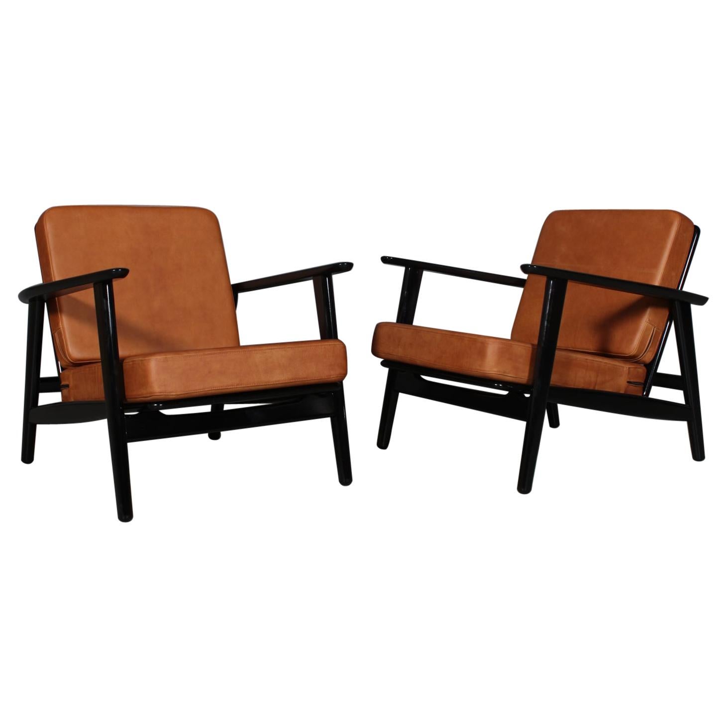 Hans J. Wegner Lounge Chair, Model 233, Cognac Aniline Leather