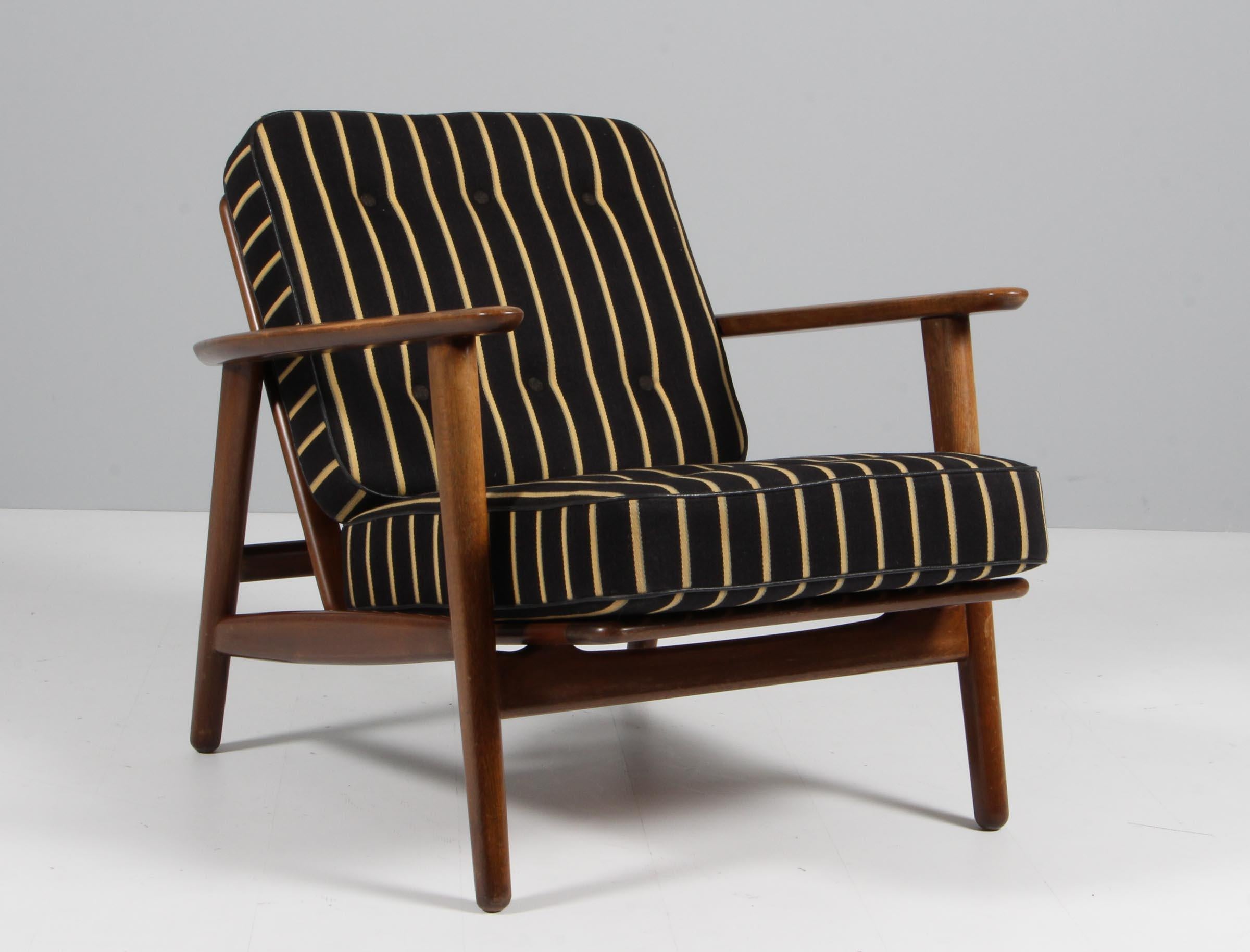 Late 20th Century Hans J. Wegner Lounge Chair, Model 233, original fabric 1970s
