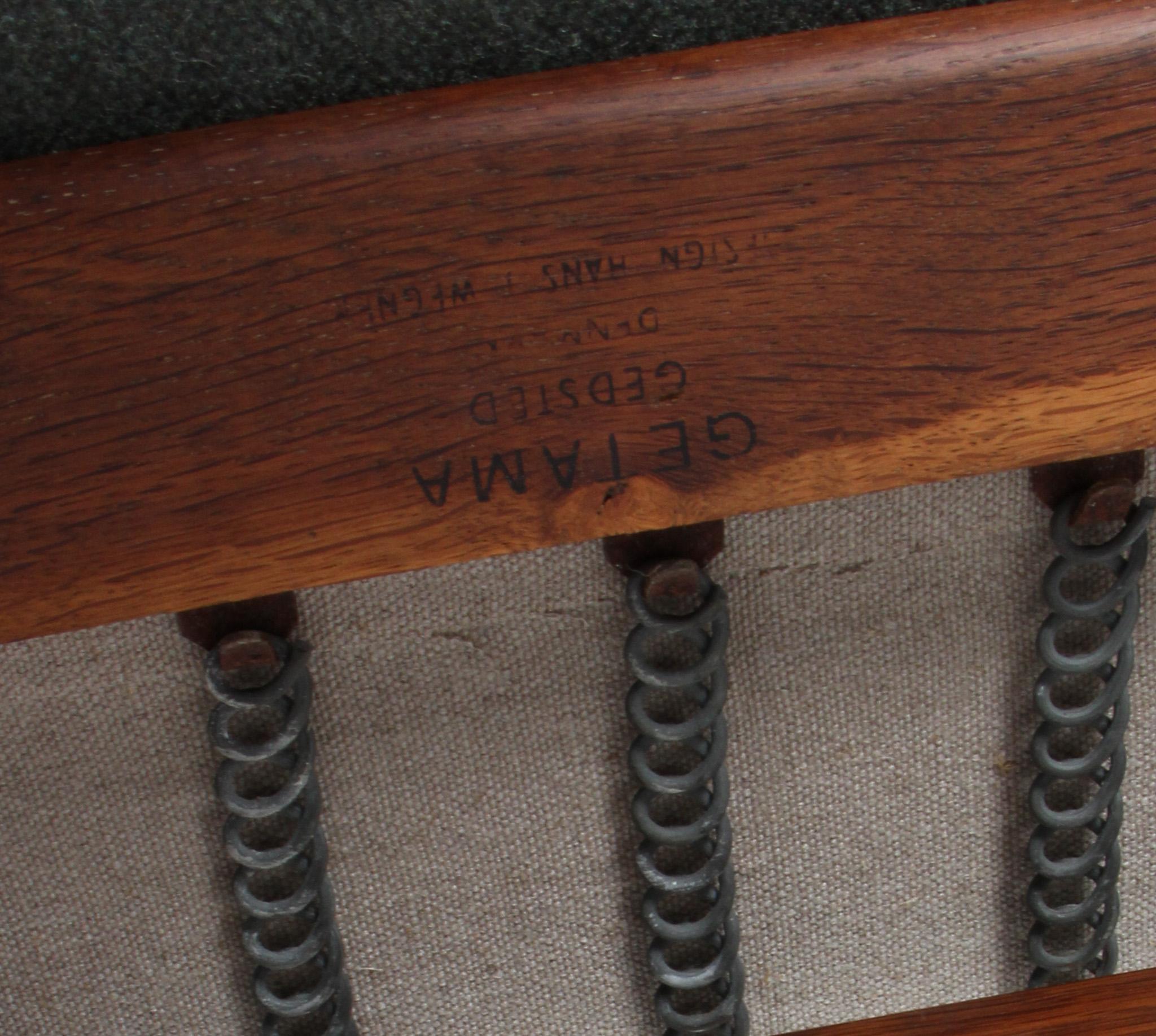 Hans J. Wegner, Loungesessel, Modell 240, Eiche und Teakholz, Dänemark, 1970er Jahre (Mitte des 20. Jahrhunderts) im Angebot