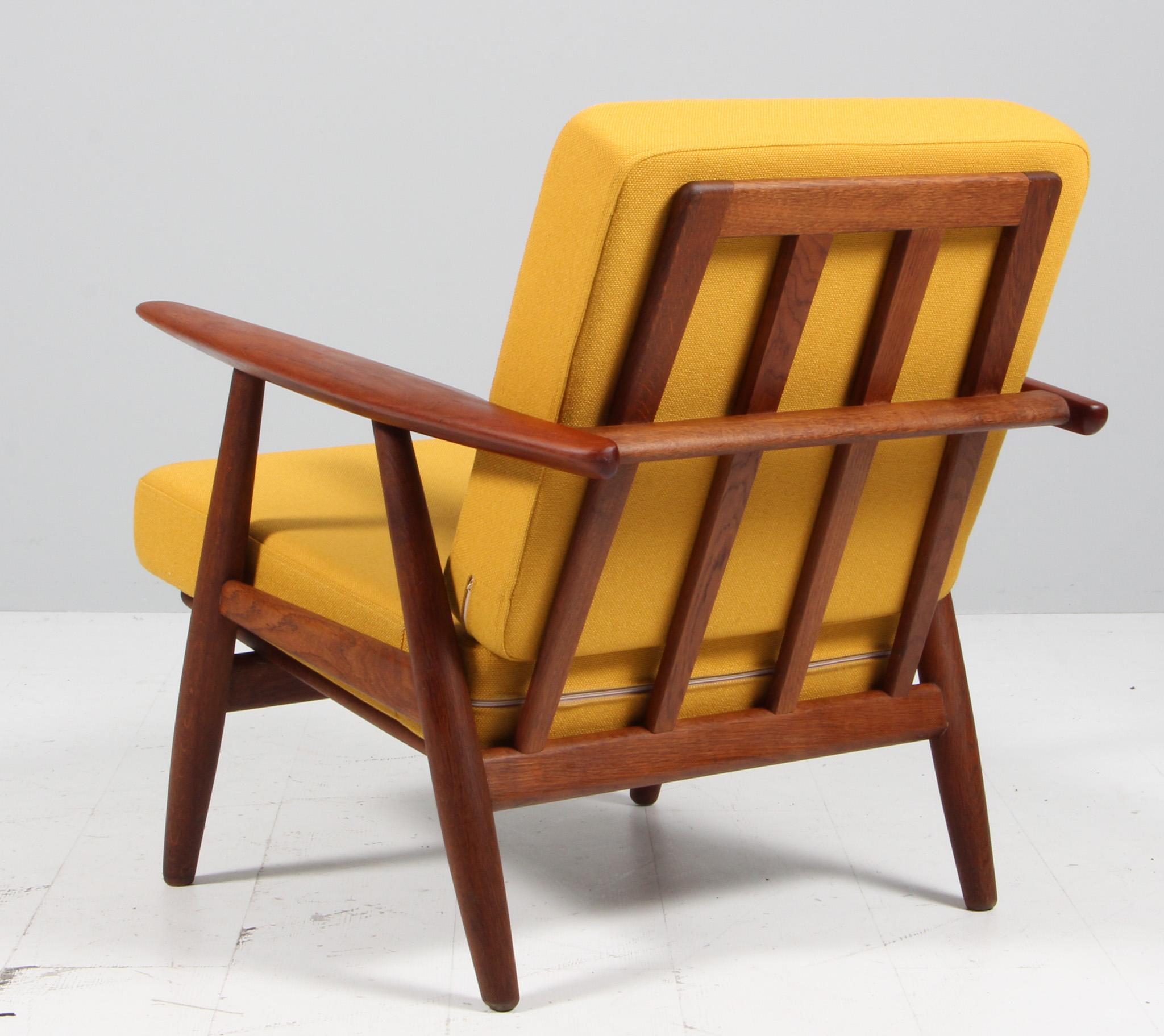 Hans J. Wegner, Lounge Chair, Model 240, Oak and teak, 1970s Denmark For Sale 1