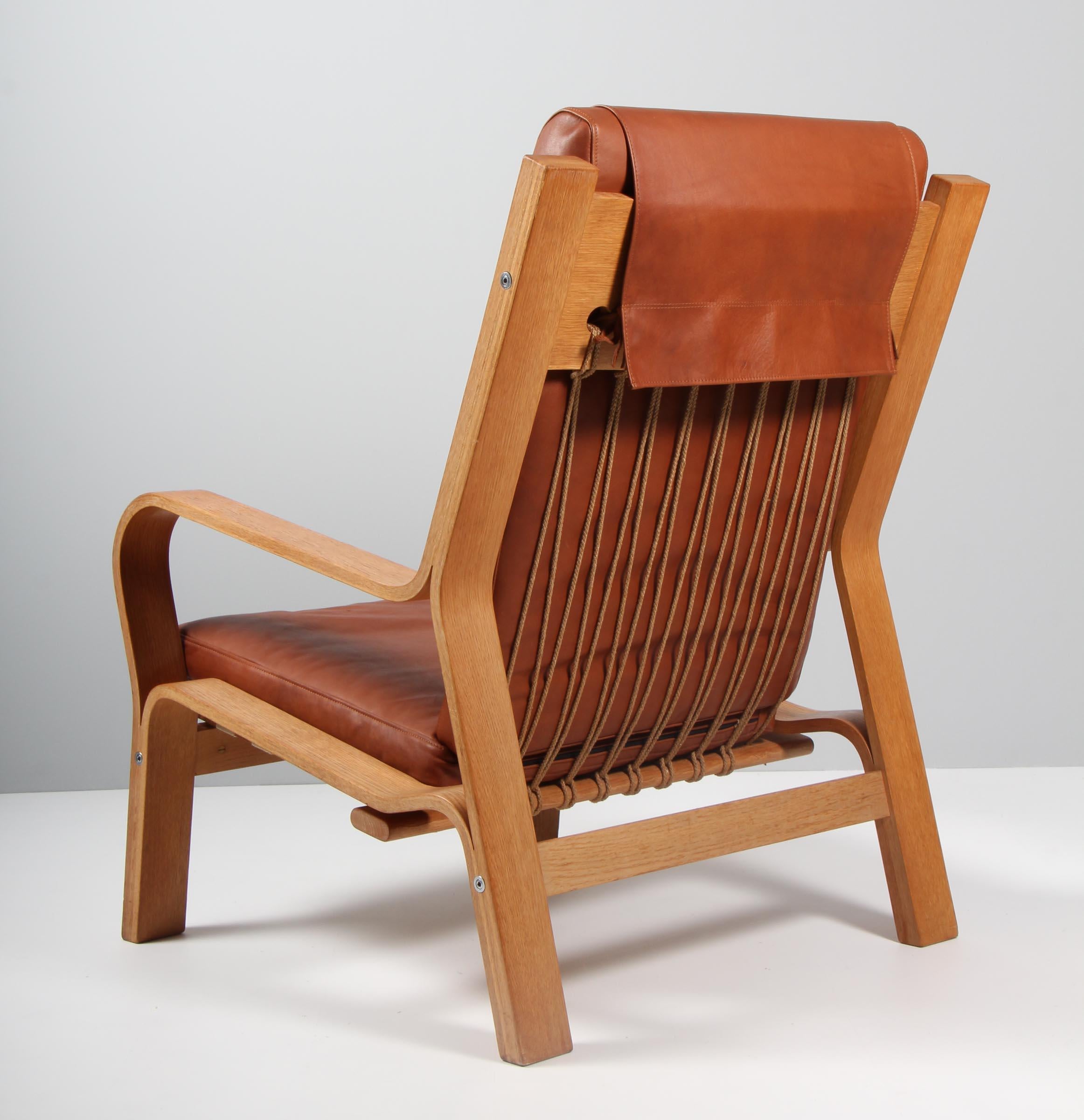 Hans J. Wegner, Lounge Chair, Model 671, Oak, Leather and Cotton Rope 3