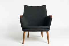 Hans J. Wegner. Lounge Chair, Model AP20, Oak and Teak AP 20 AP-20