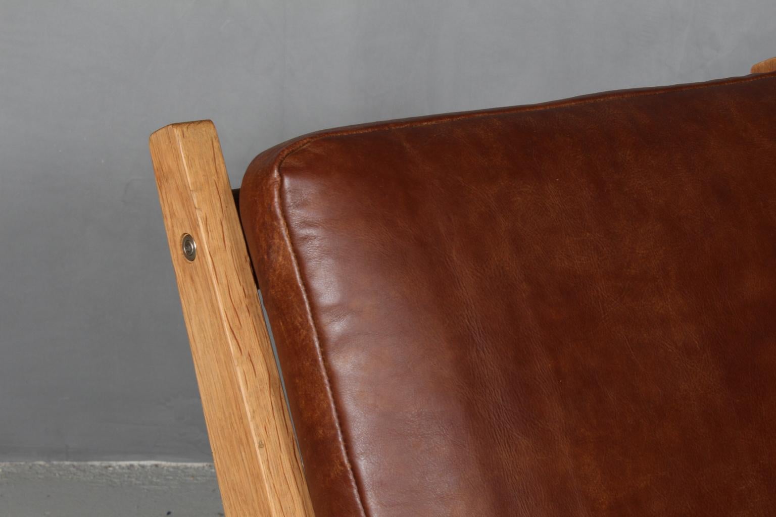 Scandinavian Modern Hans J. Wegner Lounge Chair, Model GE-370