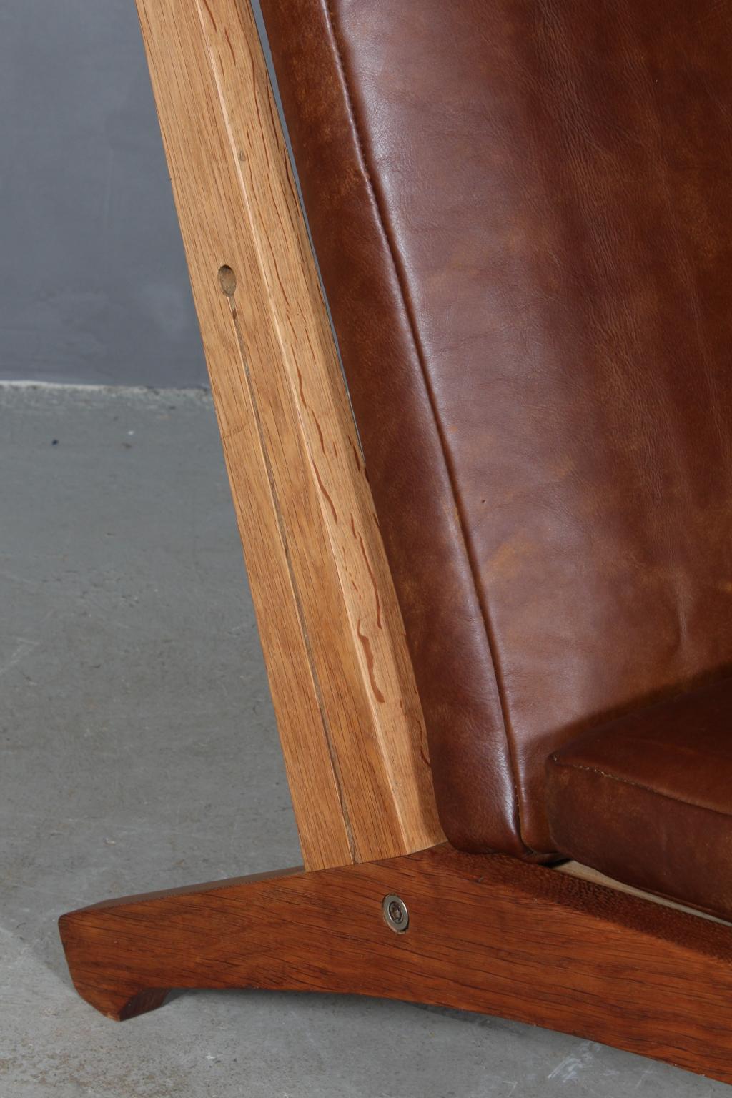 Hans J. Wegner Lounge Chair, Model GE-370 In Good Condition In Esbjerg, DK