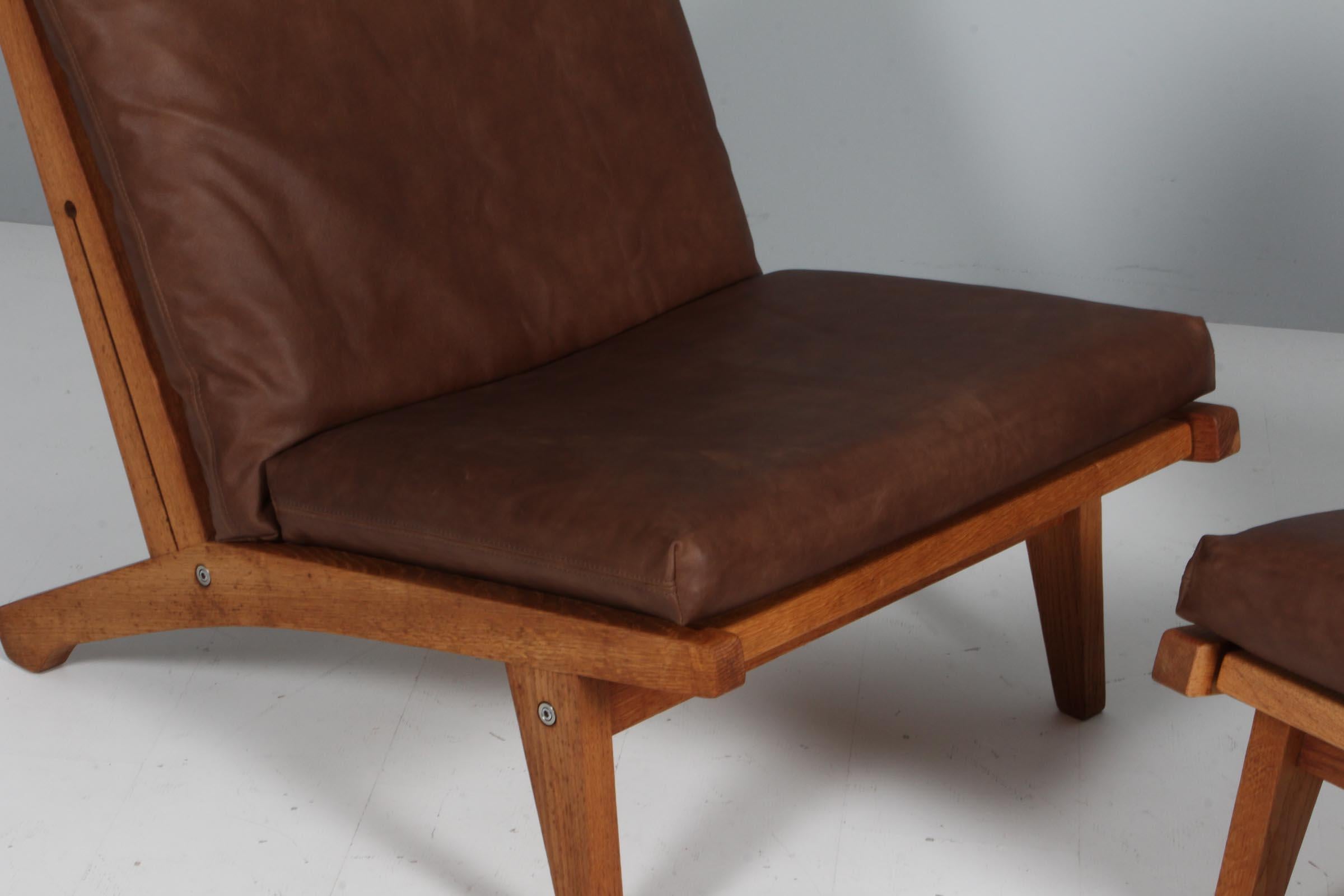 Hans J. Wegner Lounge Chair, Model GE-370 In Excellent Condition In Esbjerg, DK