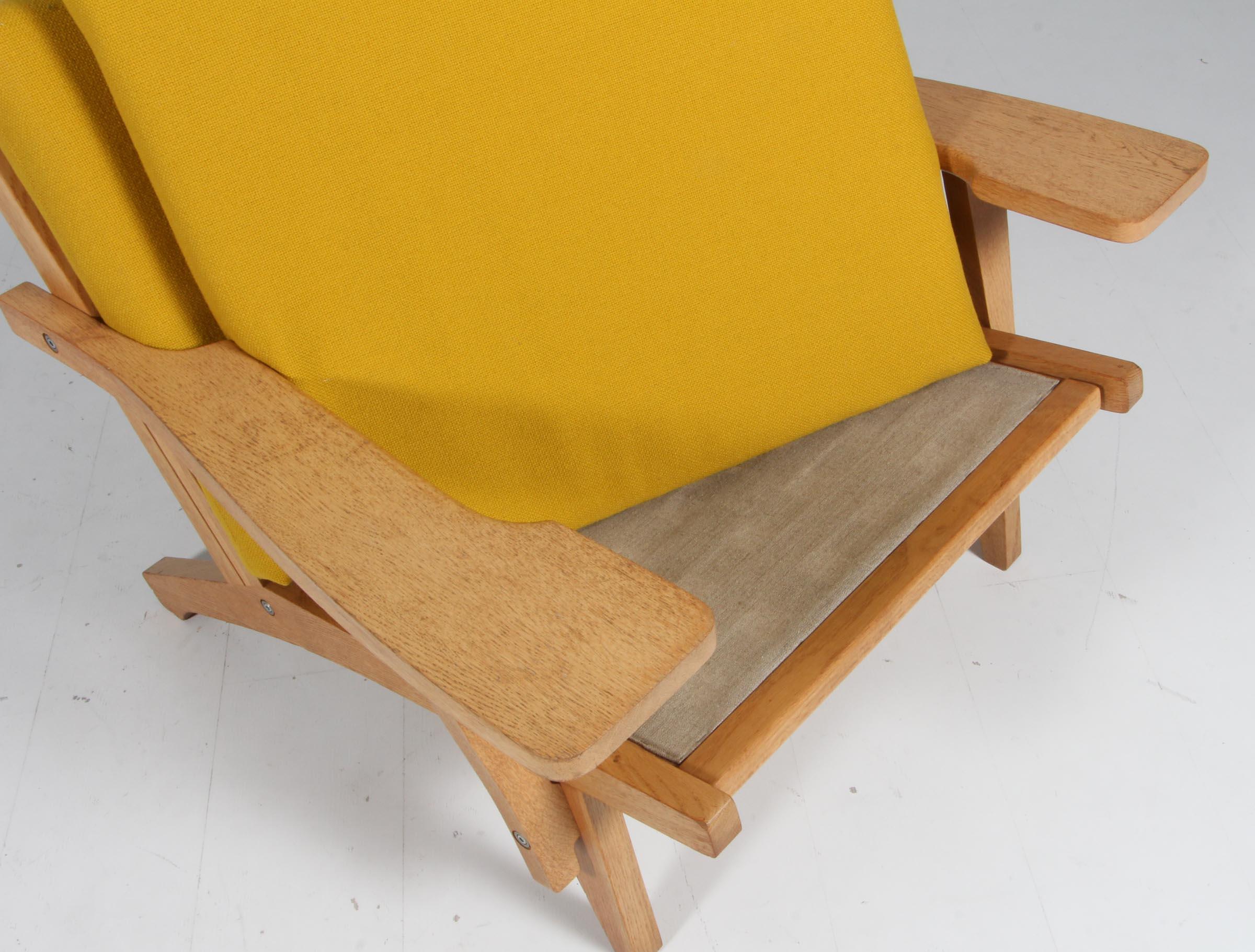 Mid-20th Century Hans J. Wegner Lounge Chair, Model GE-370
