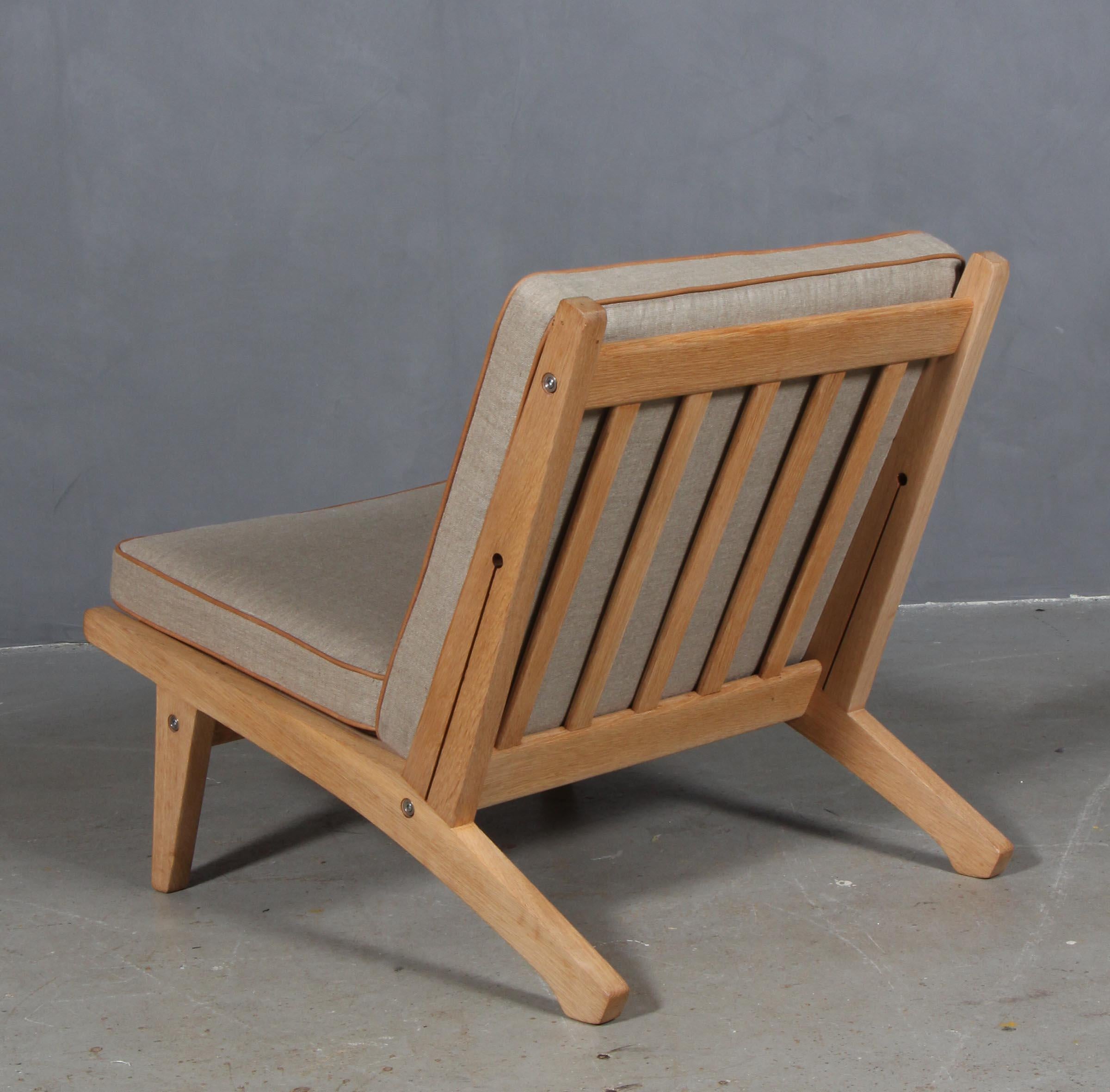 Canvas Hans J. Wegner Lounge Chair, Model GE-370