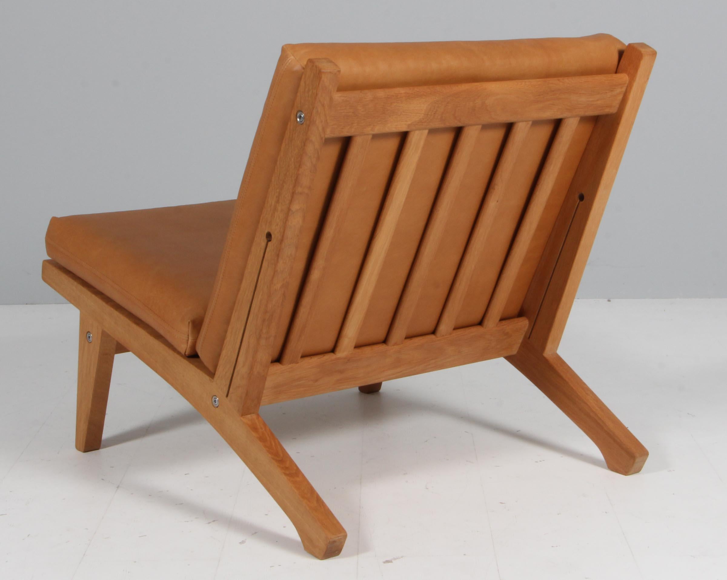 Wool Hans J. Wegner Lounge Chair, Model GE-370 For Sale