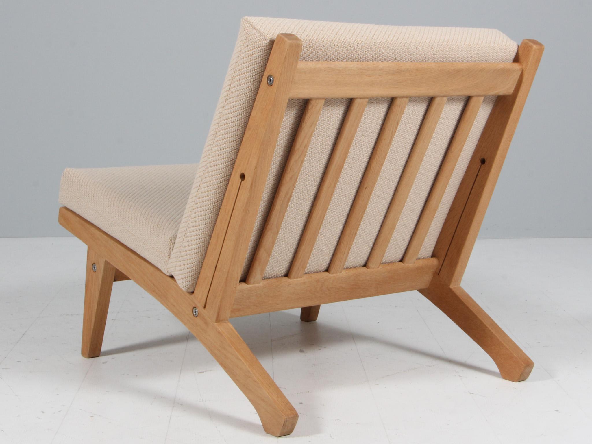 Laine Fauteuil de salon Hans J. Wegner, modèle GE-370 en vente