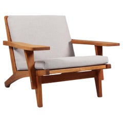 Hans J. Wegner Lounge Chair, Model GE-370