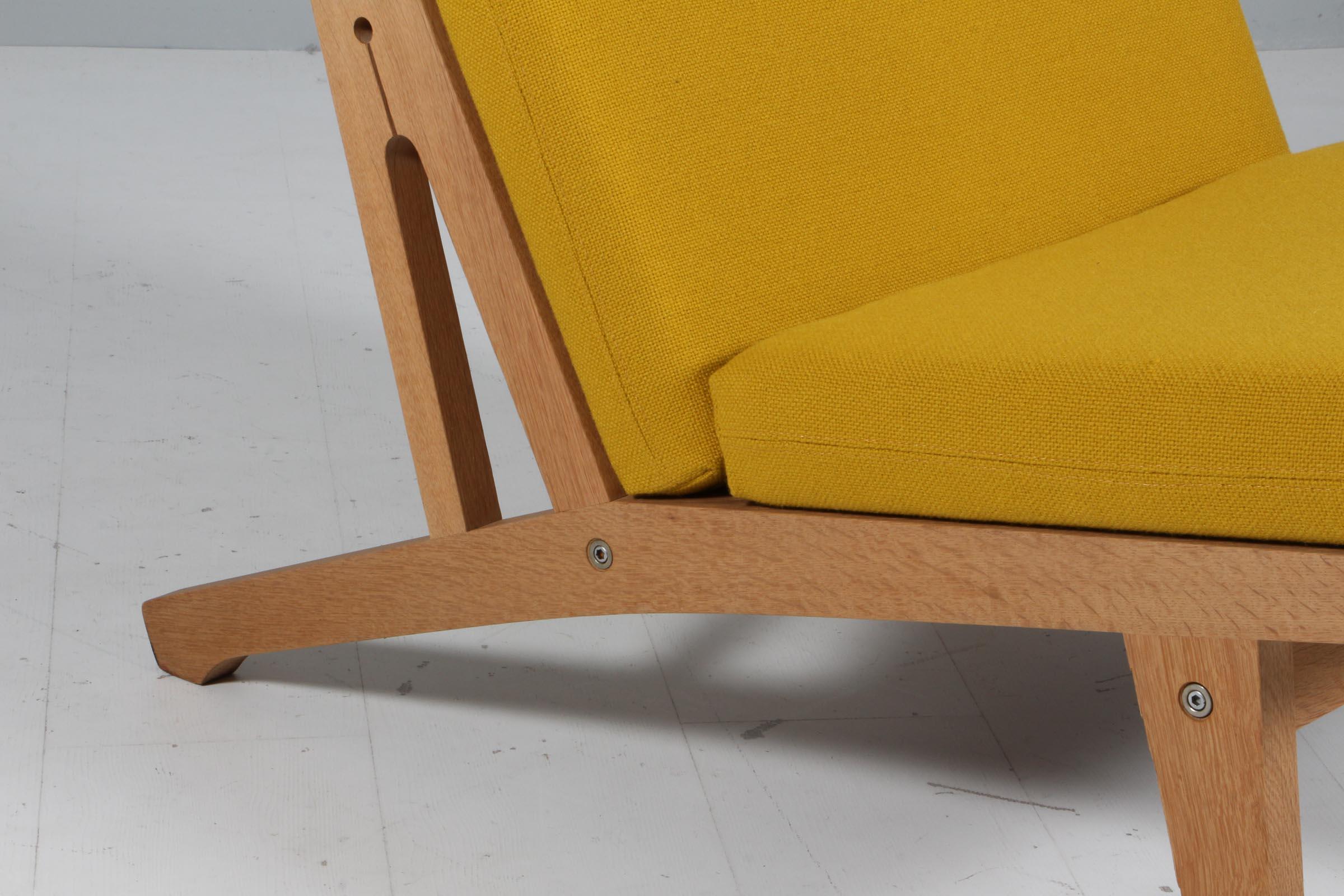 Danois Fauteuil de salon Hans J. Wegner, modèle GE-375 en vente